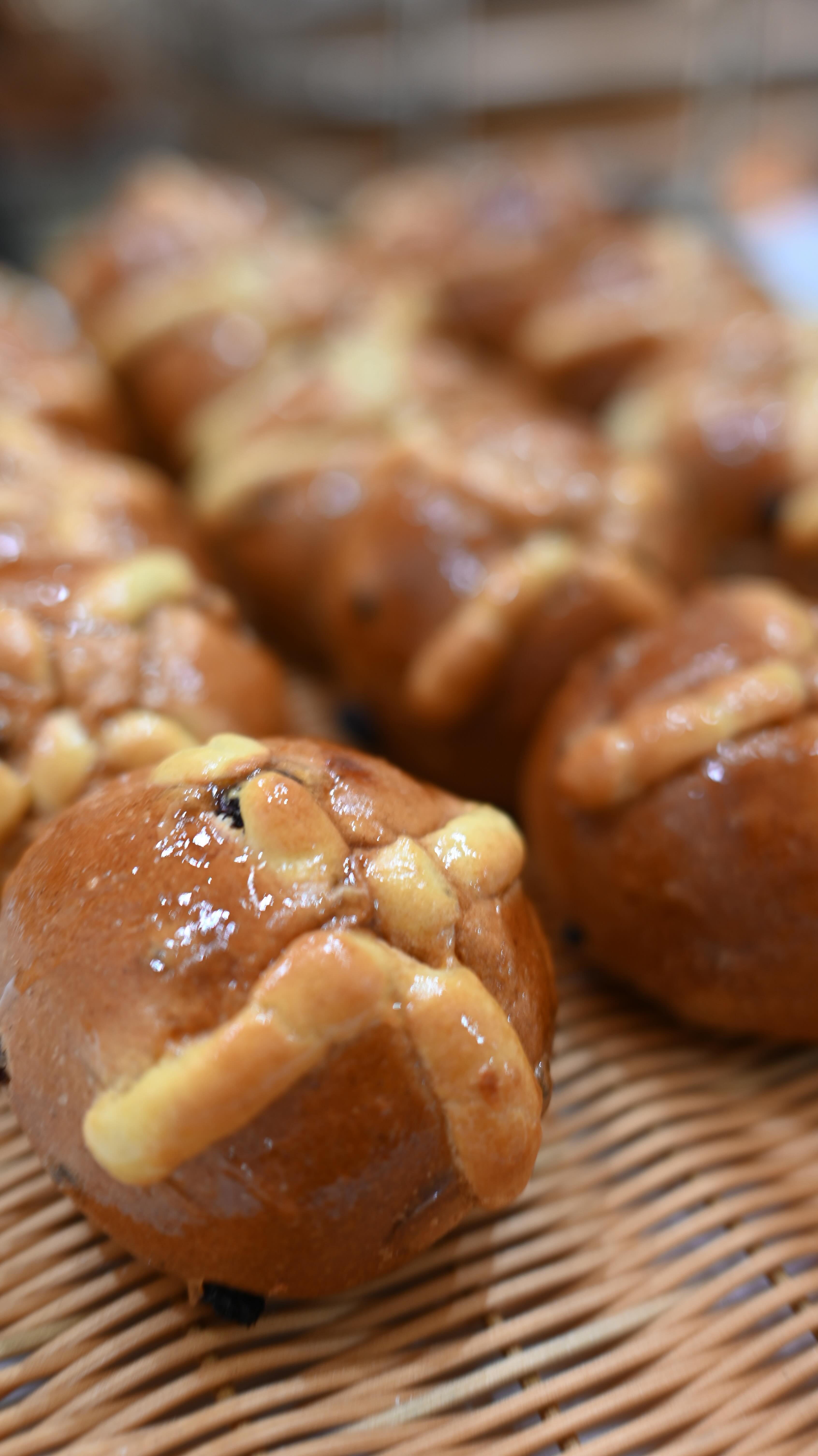 This week has us feeling a little… @bridgertonnetflix
Hot cross buns are the most anticipated return to society this week, be sure to be the first in the ton to indulge