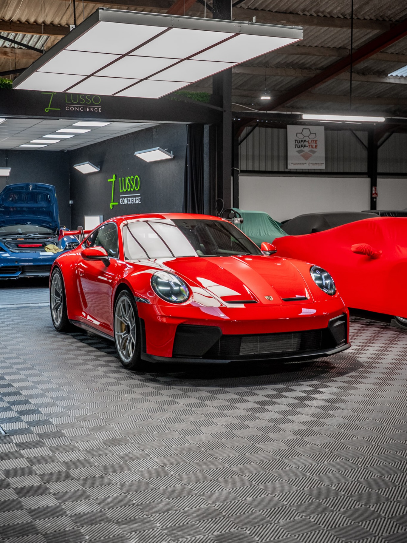 Brand new 992.2 GT3 - now fully protected from head to toe with self-healing Paint Protection Film - ensuring it can be used absolutely as intended without the risk of paint damage. 💨 🏁
Protect What Moves You. 🚀
Request a Free Quote. 🏁
📞 0113 323 9323
📧 vip@lusso-concierge.com
🔗 Lusso-concierge.com
📌 Secret Location, near Leeds
#LussoConcierge #Porsche #GT3 #PPF #PaintProtectionFilm