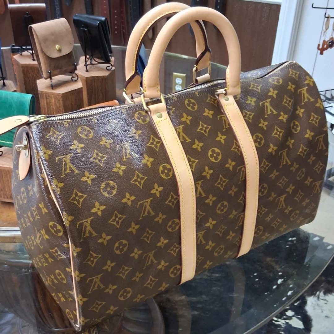 Finished up this LV vintage Carry All today. Turned out really nice. Thank you @cicidixon for the work.... #luxury #luxurybag #louisevuitton