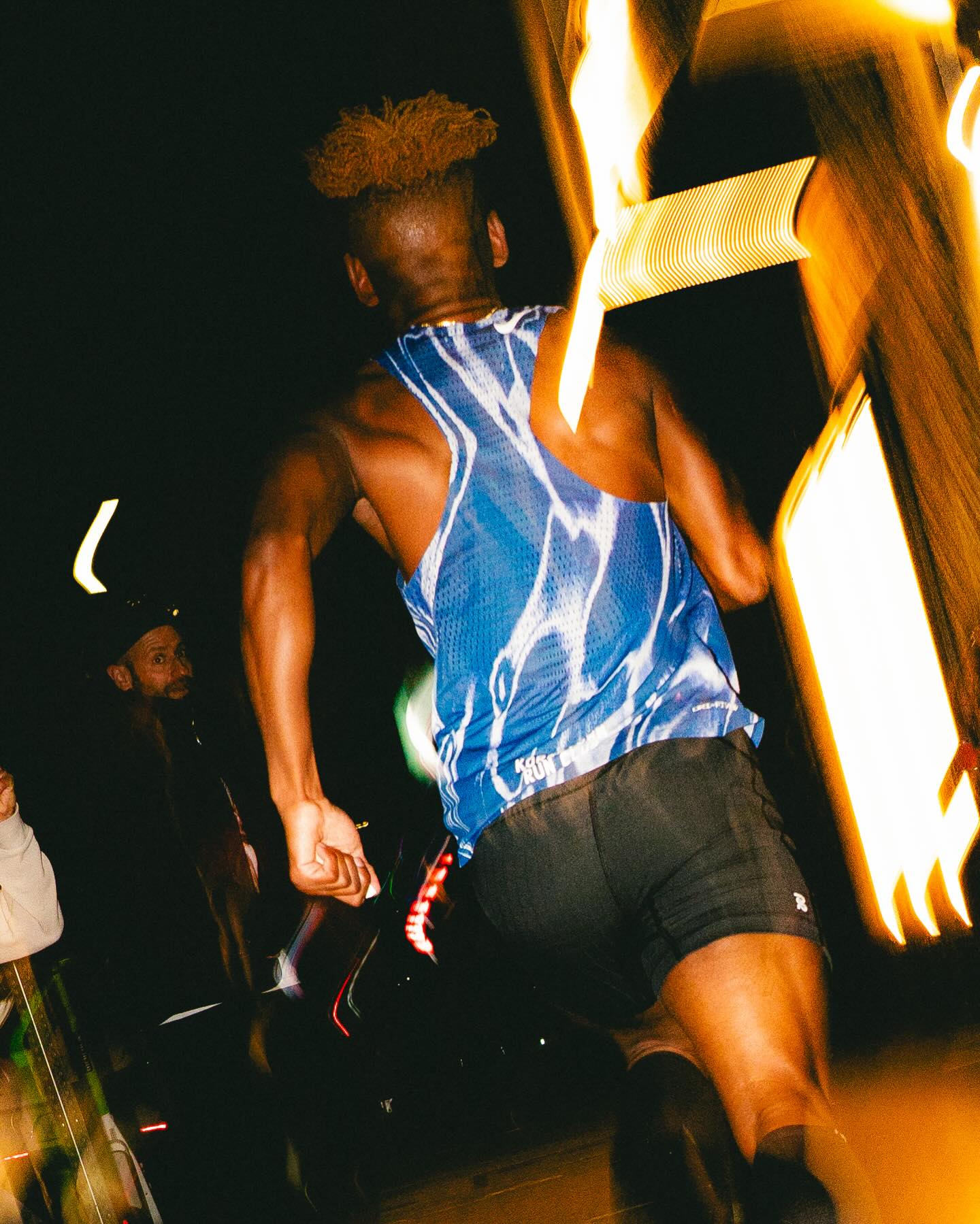 THE TRIALS -
.
Last night @longdistance.world held an alley cat/cross country style race with a few teams invited from different parts of LA. It was cool to see the idea that @oscar.r.tellez and @ryansung had a few months ago come to life. The point system was cool and with these races you really never know who is going to win. At the end @keeprunninsantaana came out with the W and @goodvibes_tc in second place. It was such a close race. Here are a few of my favorite moments. Let’s keep the rest of the LAM celebrations going! T-2 days till race day!