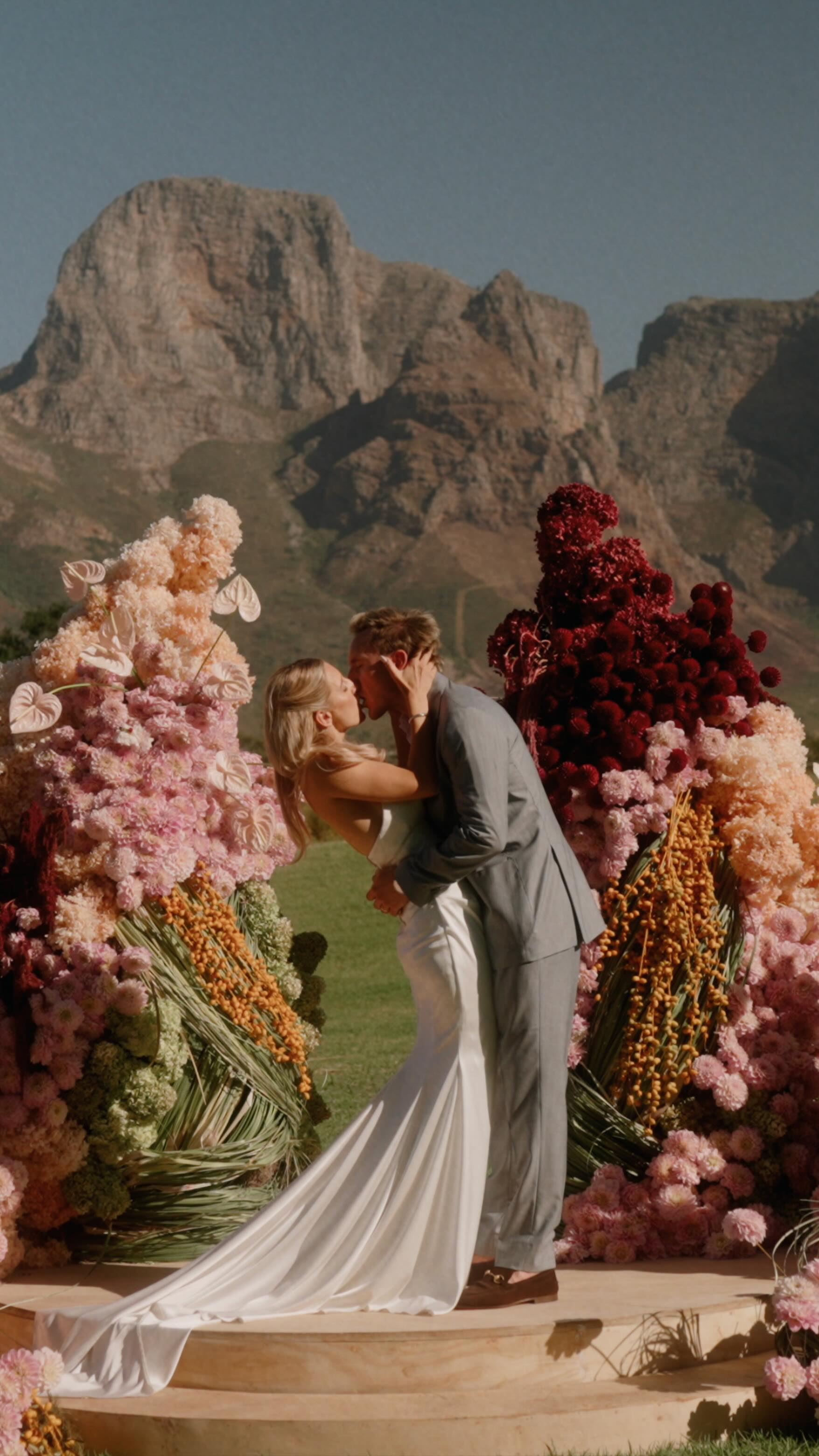 Ruby & Lucas // Cape Town, South Africa 🇿🇦
The trailer from Ruby & Lucas’s truly stunning South African dream of a wedding at the majestic @boschendal Wine Estate.
Videographer: @pittstopfilmsweddings
Planner: @nicoletteweddings
Floral Design: @fleurlecordeur
Venue: @boschendal
Hair & MUA: @corlebarnard
Band: @meandmrgreen
Photographer: @kristiagierphotography
Catering: @annalizecatering
Arches & Lighting: @inandoutevents
Decor: @sitting_pretty_bespoke_events
Table Linens: @curated_event
Mirror Ball Installation: @unfazedpro