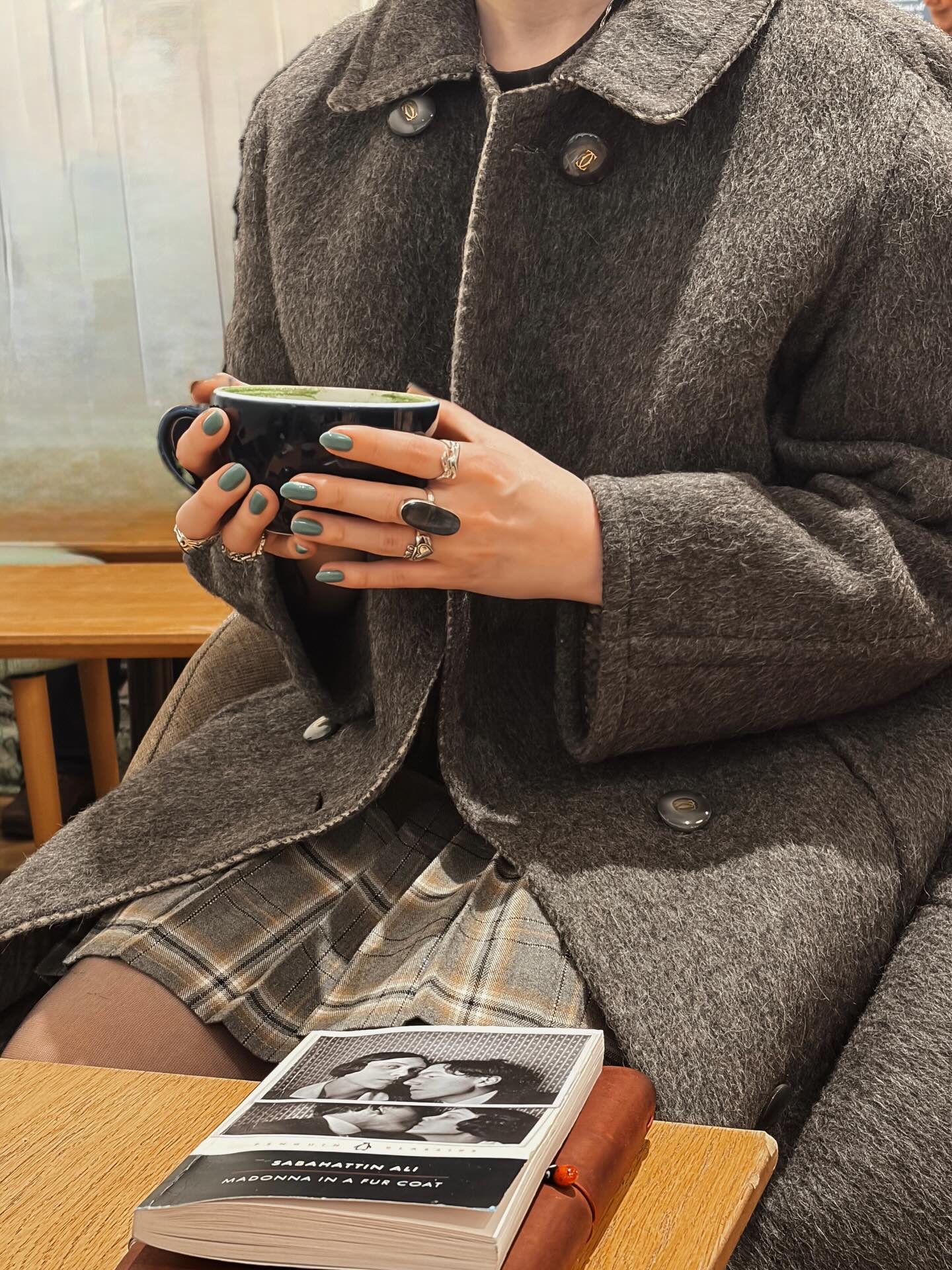 faceless writers and butterfly tattoos🦋🩵🫐
•
•
•
•
•
•
#writer #writingabook #authorofinstagram #writing
#writingcommunityofinstagram