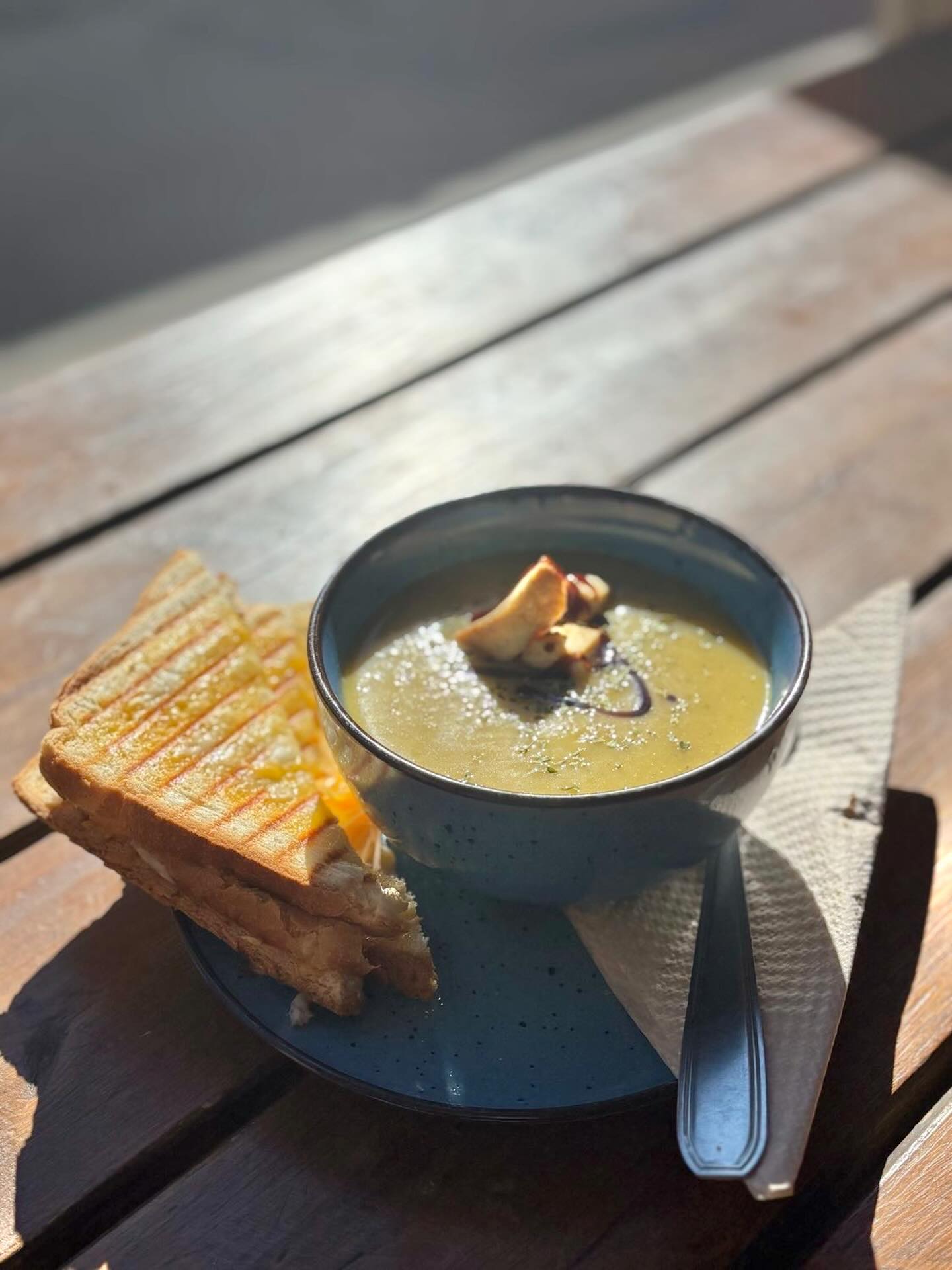SOUP OF THE DAY: Mixed Vegetables
Available today until it’s gone!
#soupoftheday #cafebluebird #chamonixfood #chamonixsud #homemadesoup