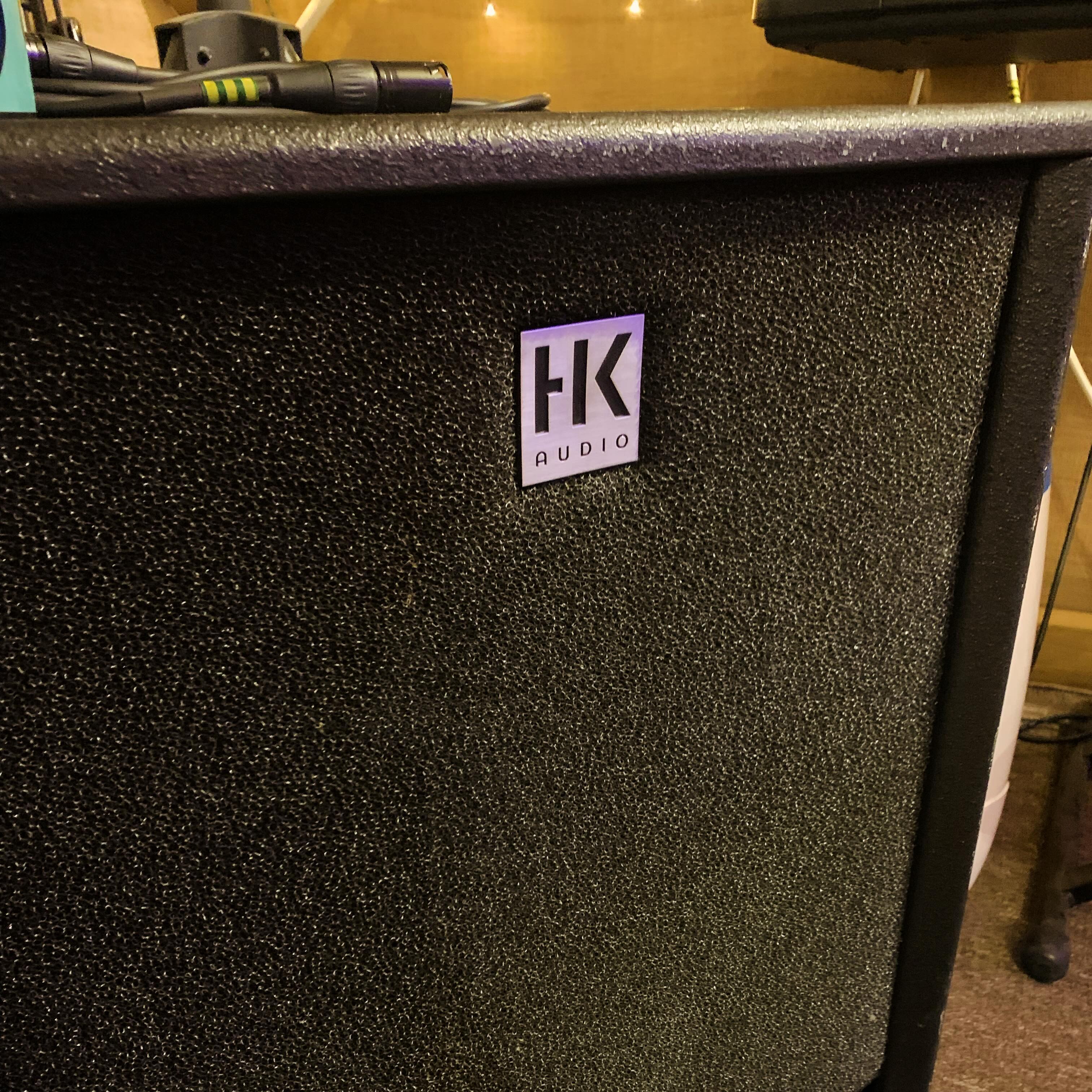 These HK subs certainly pack a punch! 🔊🔊🔊
.
.
.
#hire #live #livemusic #bass #hkaudio #recordingstudio #musicstudio #music #studio #studiolife #musician #singer #songwriter #band #guitar #sussex #sussexstudio
