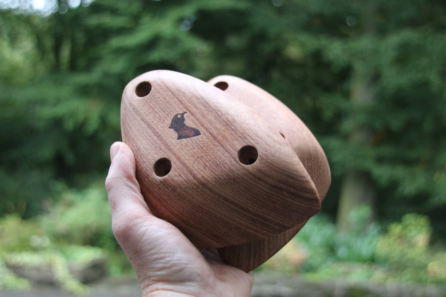 Angled pinches from the new range, available on the website soon. These come in two pairs of asymmetric pinches, slightly incut but curved enough to be comfortable👌👌
#woodenholds #climbingholds #holdmaker #climbinglovers #trainhardorgohome #trainingforbouldering #bouldering #climbing