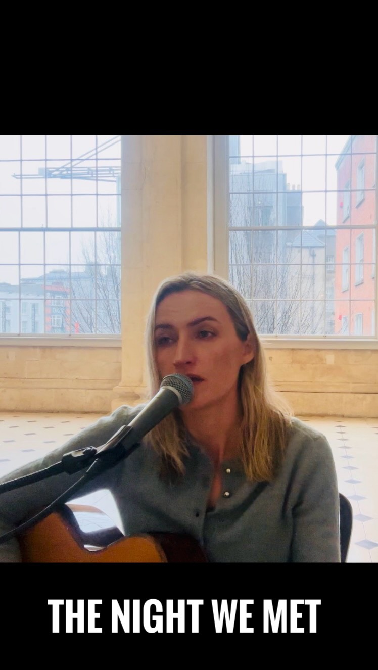 Had to take advantage of the gorgeous reverb in @cityhalldublin the last day with another recording! Lovely song choice for the candle lighting part of the ceremony ❤️🫶 @lordhuron
#irishweddingsinger #ceremonysingerireland #weddingceremonymusic #irishweddingmusic #liveweddingmusic