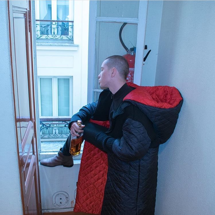 @timoern wearing the 'NEIGHBOURHOOD' reversible bomber jacket; in @geeks_magazine✨Paris📍
Styled by @beyondcey
Photography by @indimouart
Director solomonvibes ||