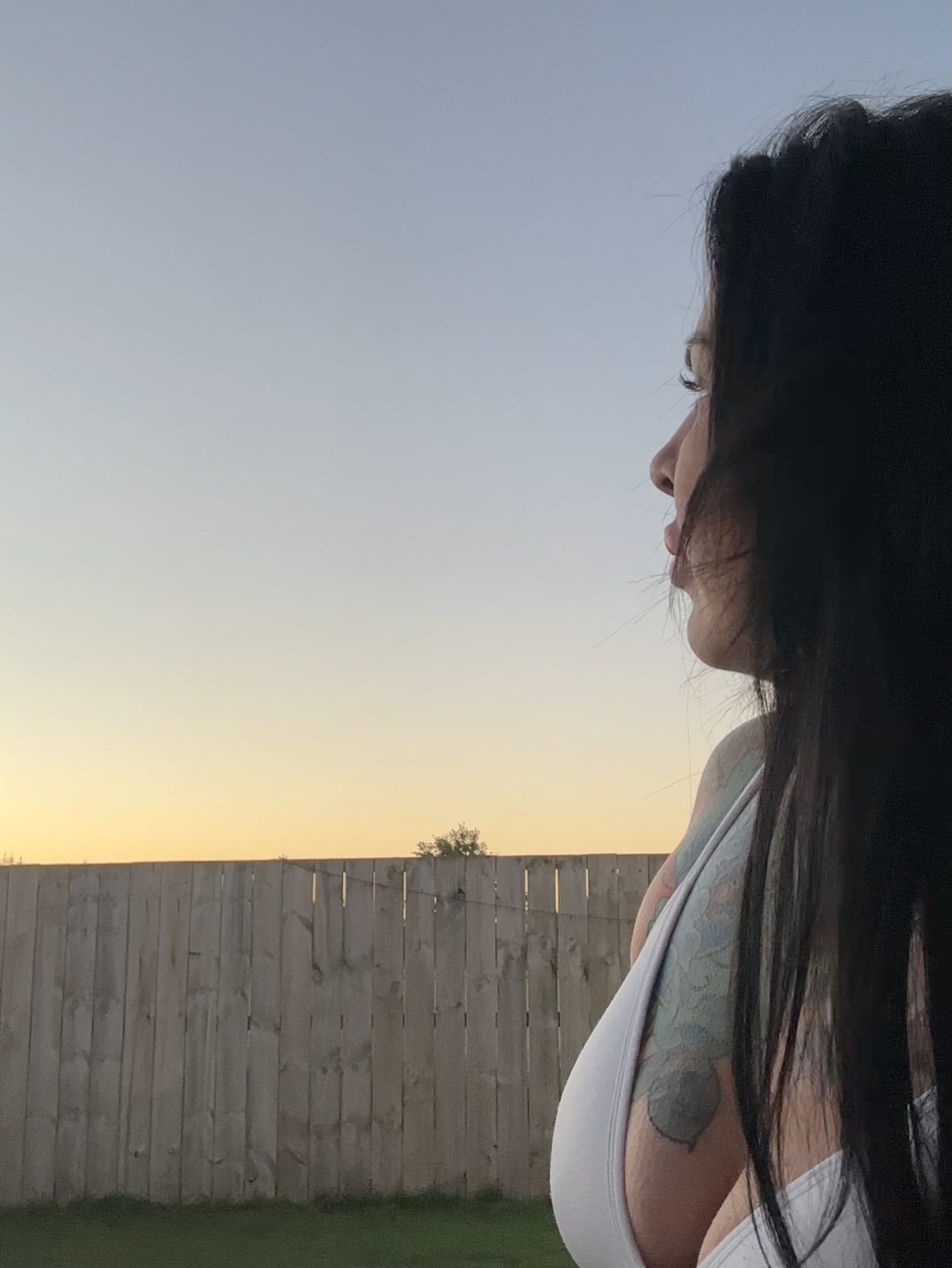 March affirmations 🦋
The darkness that has been present is finally lifting and I’m feeling so grounded and ready for the next season, claiming my intentions for March.
#healing #growth #intentions #affirmations