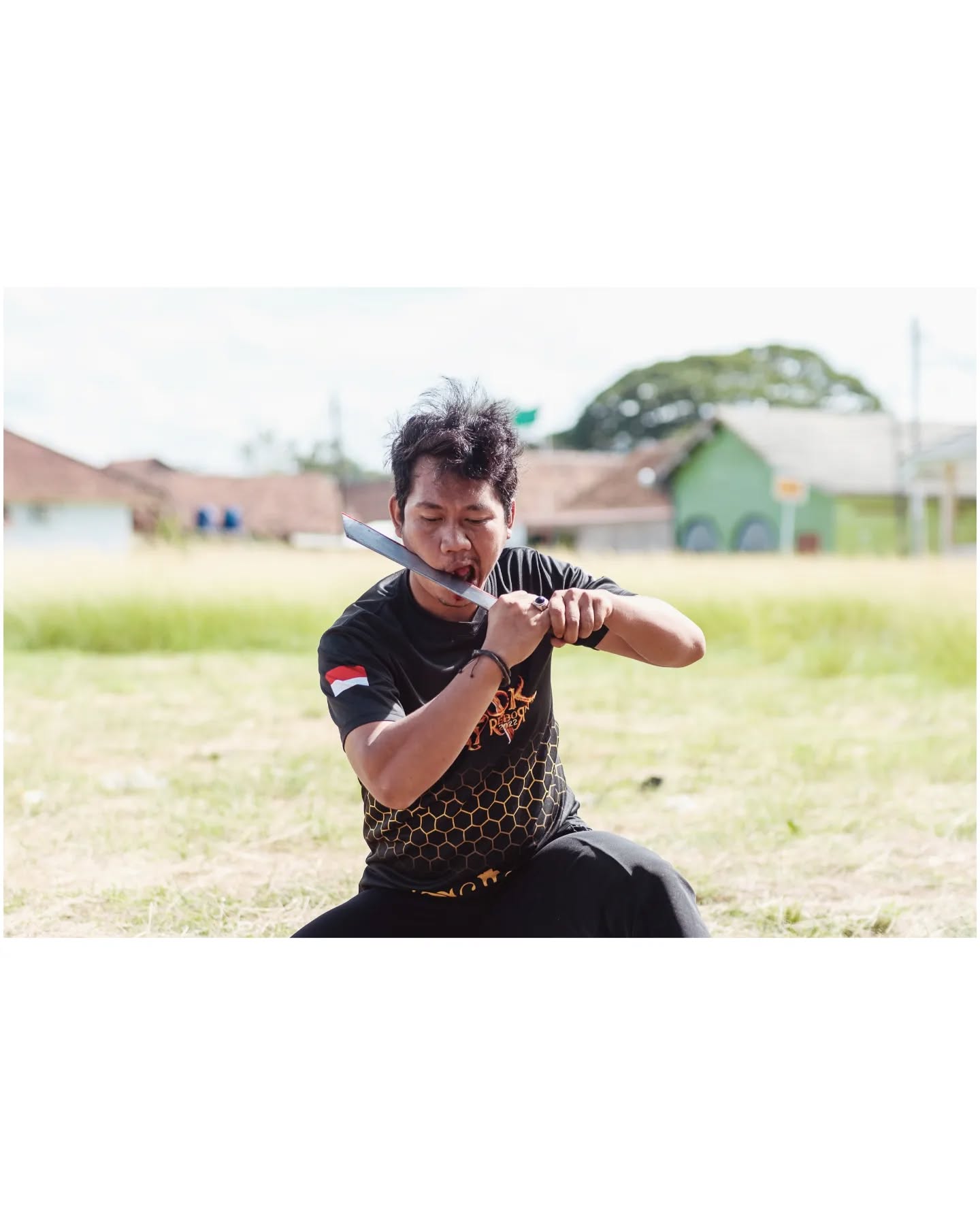 DEBUS BANTEN, Serang ( Banten, west Java, indonesia, Cilegon)
L’art ancien de Debus est certainement l'un des aspects de la culture javanaise le plus spectaculaire et le plus époustouflant que l'on peut trouver en Indonésie.
le Debus est un art martial traditionnel de la région de Banten (à l'Ouest de Java), une « fusion de compétences » qui nécessite une force intérieure surhumaine, des arts martiaux, mais aussi de la musique et de la danse.
C'est une compétition de prouesses, un art extraordinaire qui se serait développé depuis le XVIe siècle, où le but est de prouver son invulnérabilité et son courage. Cet art martial a été utilisé comme méthode pour galvaniser l'esprit de résistance contre les puissances coloniales néerlandaises.
Le Debus est à la fois effrayant et fascinant à regarder.
.
.
DEBUS BANTEN, Serang (Banten, West Java)
The ancient art of Debus is certainly one of the most spectacular and breathtaking aspects of Javanese culture that can be found in Indonesia.
Debus is a traditional martial art from the Banten region (West Java), a "fusion of skills" that requires superhuman inner strength, martial arts, but also music and dance.
It is a competition of prowess, an extraordinary art that would have developed since the 16th century, where the goal is to prove one's invulnerability and courage. This martial art was used as a method to galvanize the spirit of resistance against the Dutch colonial powers.
The Debus is both frightening and fascinating to watch.
.
.
.
.
#java #banten #debus #cilegon #indonesia #indonesie #scary #debusbanten #martialart #artmartial #martialarts
#scary #fighters #indonesia #indonesie #travelphotography #travelphotographyoftheday #adventureland #travelgram #fujifilm #streetphotography #therawsociety
#lensculturestreets #natgeo