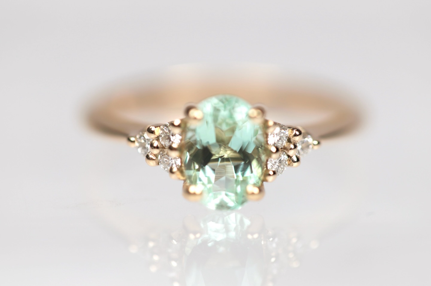 Our newest aquamarine beauty 💍✨
A soft mint-blue centre stone, just shy of 1 carat’s. Held in a delicate claw setting, it allows the stone to truly shine from every angle.
Set in romantic rose gold and complemented by 0.12ct of sparkling diamonds along the band, this piece is refined, feminine and effortlessly elegant.
A ring that feels light, graceful and quietly luxurious. Perfect for someone who loves subtle colour with timeless brilliance. 💎 #aquamarine_jewellery #diamondjewels #vujewellers #finejewellery #queenstownnz