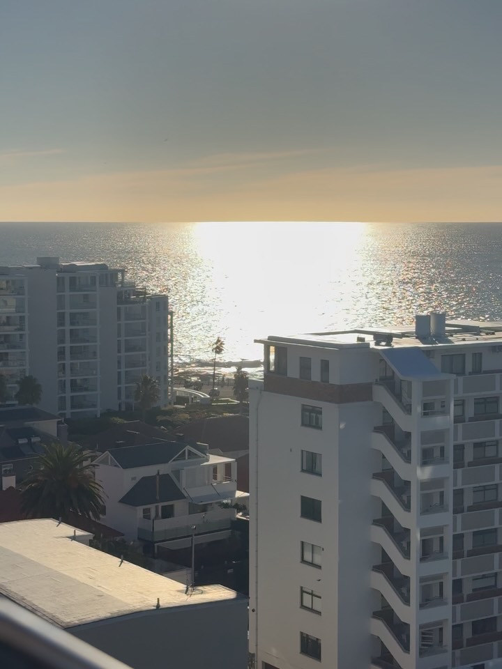 panoramic ocean views.
nine floors, seven days a week. 🍸