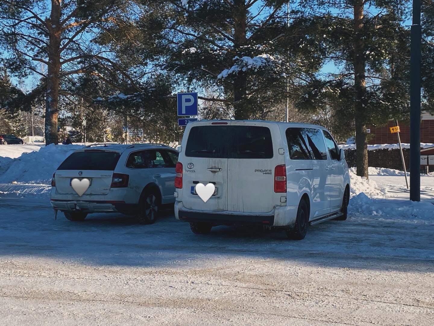 Kolme, kaksi, yksi, menoksi!
Matkalla Vuokattiin viettämään hiihtolomaa 😁