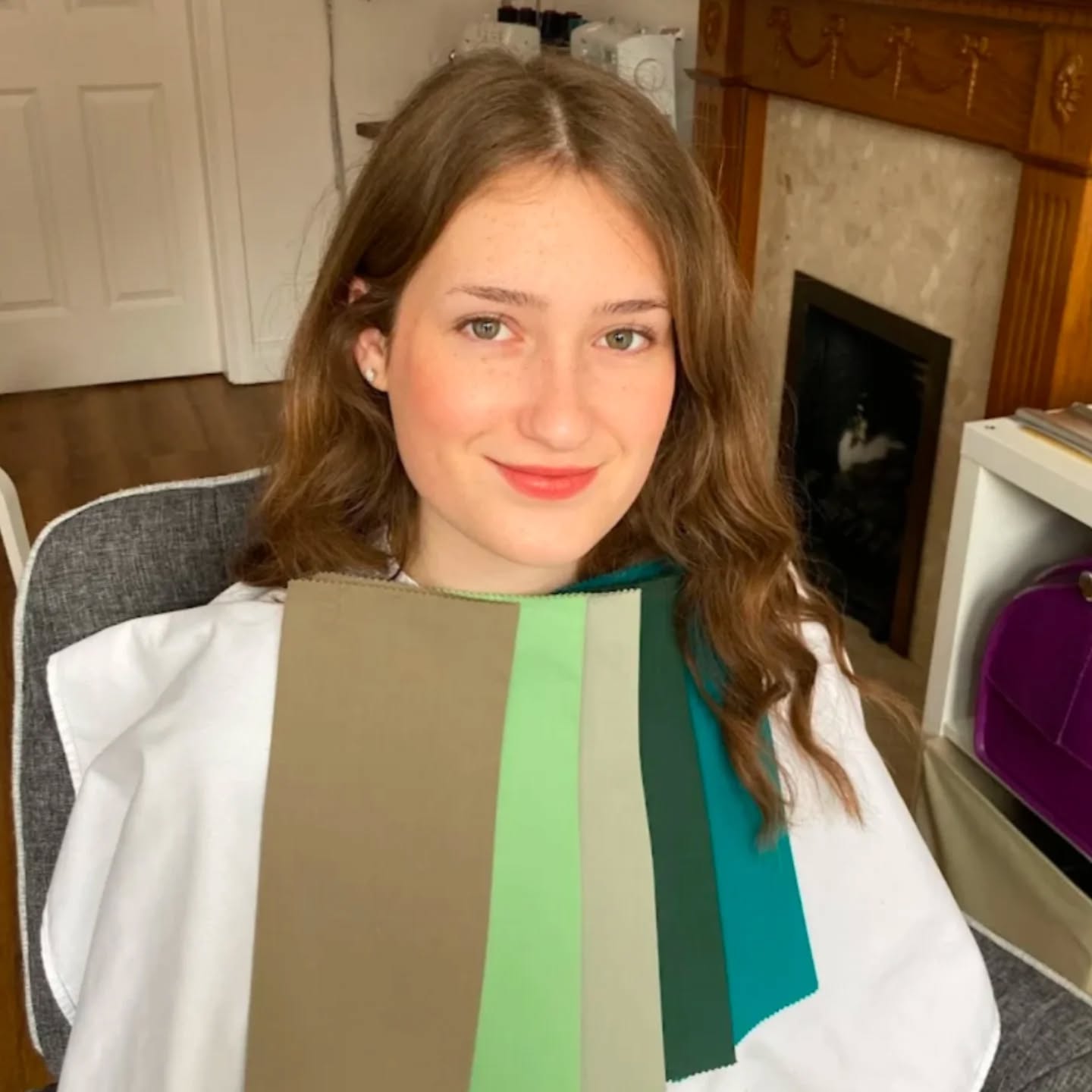 "My 18 year old daughter had a colour consultation with Chelsie and had a fantastic time finding out about her ideal colours and make up. Would thoroughly recommend - Chelsie was so lovely and explained everything really well. There was no pressure to buy makeup but my daughter did find her perfect foundation so we bought that too. We would both like to return for a style consultation too!"
Reviews like this make my day, thank you so much ๐ฅฐ
If you want to find out what others are saying, then do check out my Google business profile!