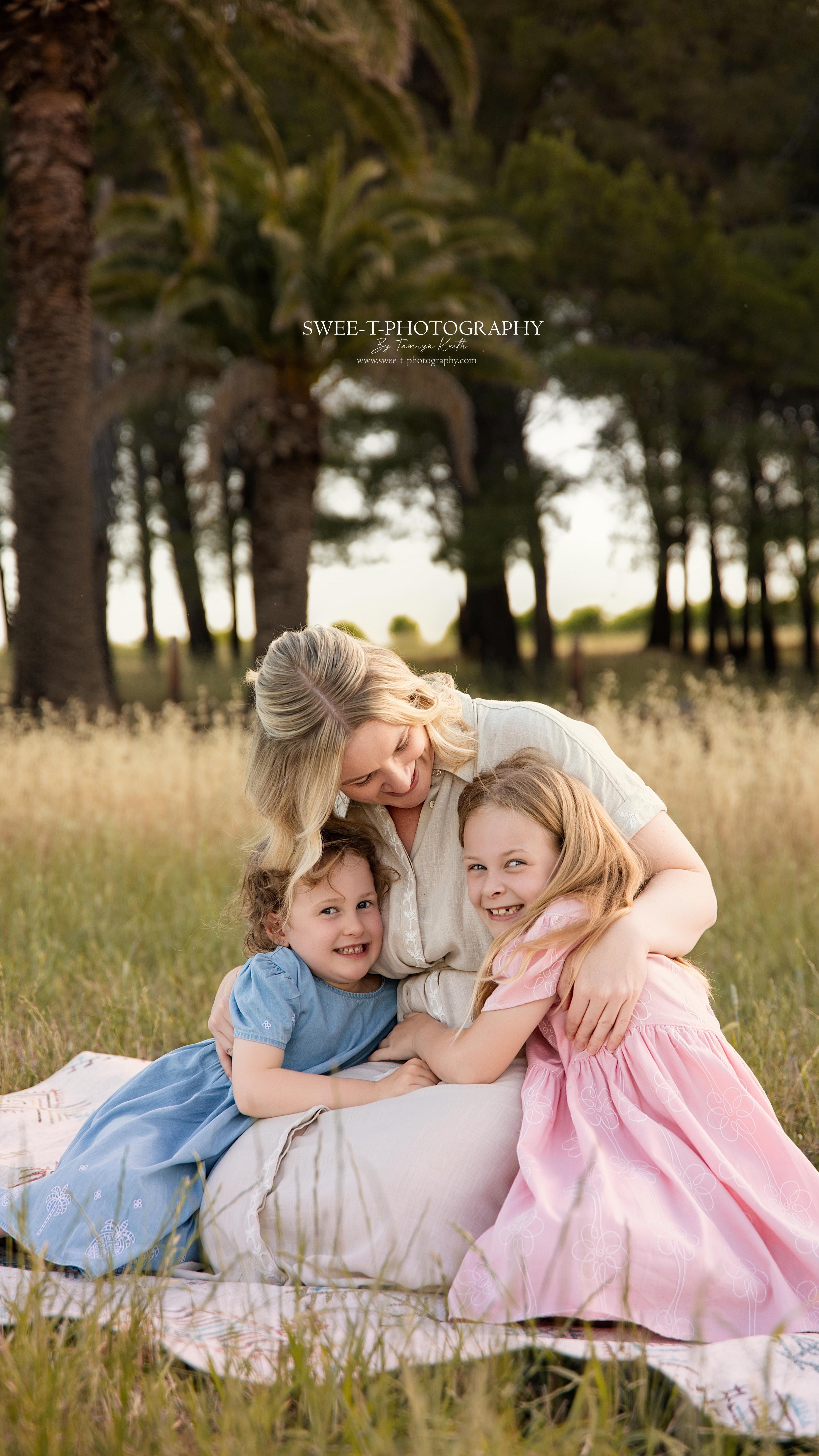 Golden light, soft giggles and the sweetest kind of love 🤍
Amanda and her beautiful girls, Lilly & Quinn, soaked up the dreamiest Barossa sunset together. The way these three laugh, cuddle and look at each other is everything I love about family sessions — natural, warm and completely heartfelt.
🤩 Secure your golden hour family session by clicking the link below and getting in touch. 👇
Mention SAVE15 to receive 15% off your session.
https://www.swee-t-photography.com/familysunsetsessions
© 2025 Swee-t-Photography | Barossa’s Newborn Photographer
https://www.instagram.com/swee.t.photography/
#barossafamilyphotographer #barossafamilyphotography #barossasunsetsession #bluehourphotography #barossanewbornphotographer barossanewbornphotography barossababyphotographer barossamaternityphotographer barossastudio