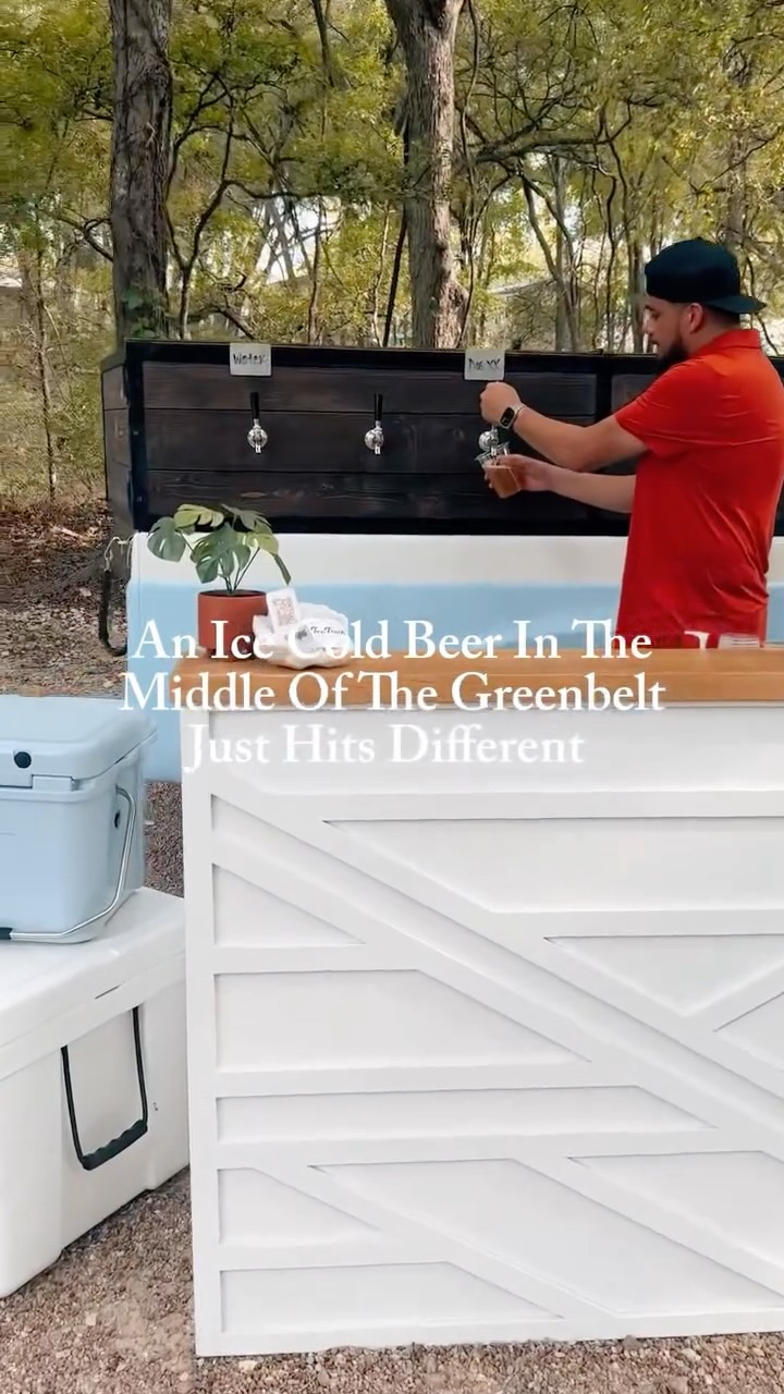 🍻🍻🍻
#atx #fordf100 #taptruck #explorepage #icecoldbeer