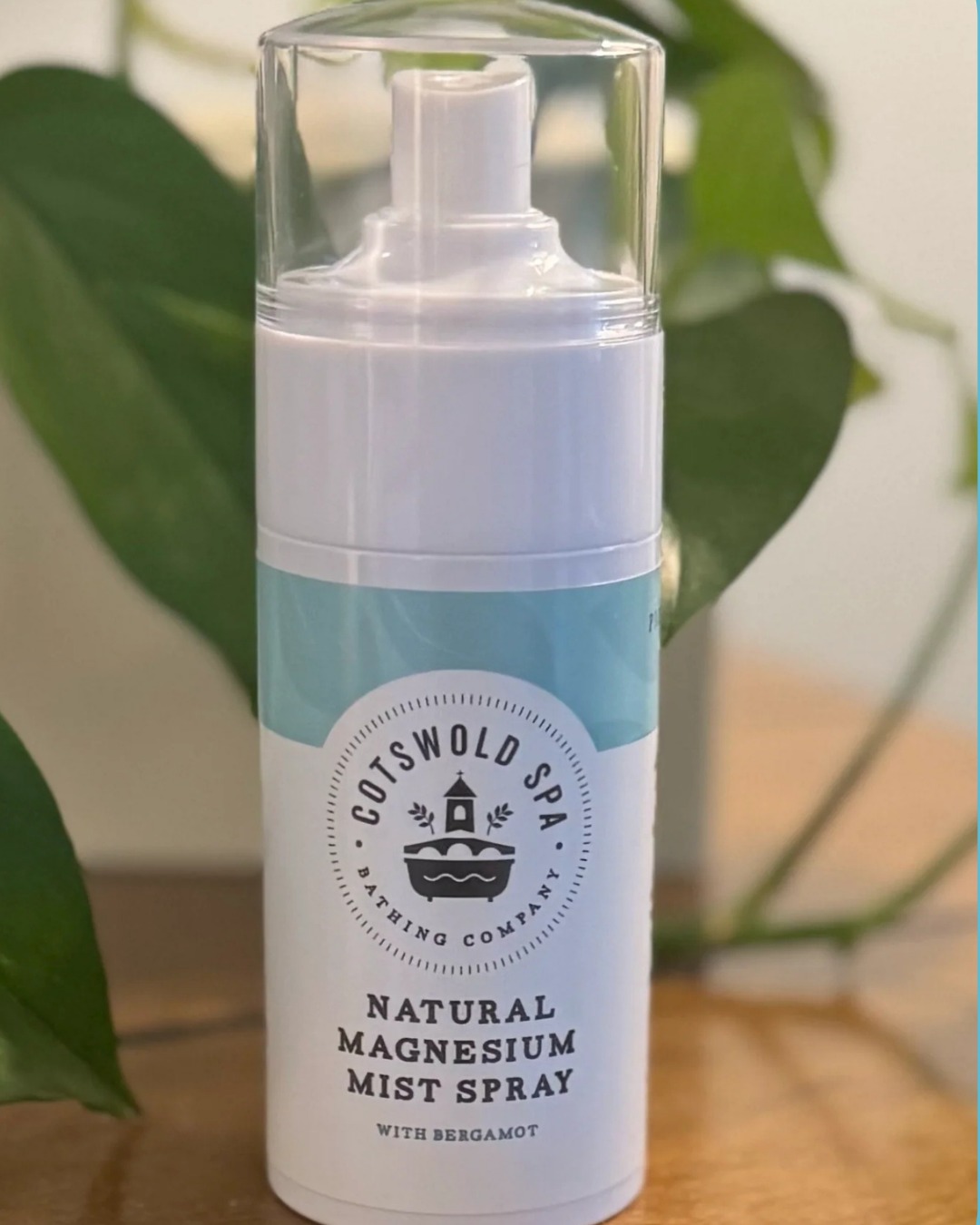 A spritz of calm… wherever you are.
Our Magnesium Mist Spray helps with stress, anxiety, muscle tension & sleep.
💭 If your body could speak, what would it ask for today?
👉 www.cotswoldspa.com | SLEEP10
#MagnesiumSpray #AnxietySupport #SleepBetterNaturally #HolisticHealing #MagnesiumMagic #CotswoldSpa #RelaxAndRestore #UKWellnessBrand #NaturalStressRelief #MindfulLivingUK #SpaEveryday #SelfCareTools #WellnessEssentials #RestfulSleep #NaturalWellbeing