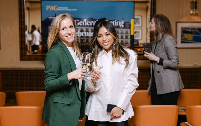 Last week, PWG Zurich gathered for our Annual General Meeting & Networking a moment to pause, look back at what and step confidently into what’s next. An evening of reflection, connection and forward momentum.
Since 1983, PWG Zürich has been shaped by the women in the room - their commitment to lifting one another. Our AGM was a reminder that this community is not just a network, but a living, evolving ecosystem of leadership and support.
We reflected on the past year, welcomed new voices, and shared conversations that felt both grounded and expansive.
To everyone who joined us, thank you for being part of this story.
📸Thank you to our long-standing partner @carmen.photo for the beautiful photography