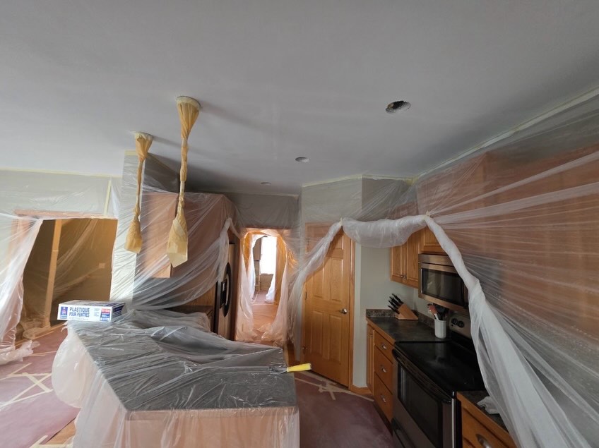 Most homeowners don’t realize how much a popcorn ceiling ages a home… until it’s gone.
This week Henderson Home Painting is removing popcorn texture and transforming this ceiling into a smooth, modern finish.
✔ Brighter rooms
✔ Cleaner look
✔ Instantly updated space
Stay tuned for the before & after — this one is going to be a BIG transformation.
If you’ve been thinking about removing your popcorn ceilings, now is the perfect time to get on the schedule.
Message us for a free estimate. #HendersonHomePainting #popcornremoval #professionalpaintingcompany #elkriver #elkrivermn