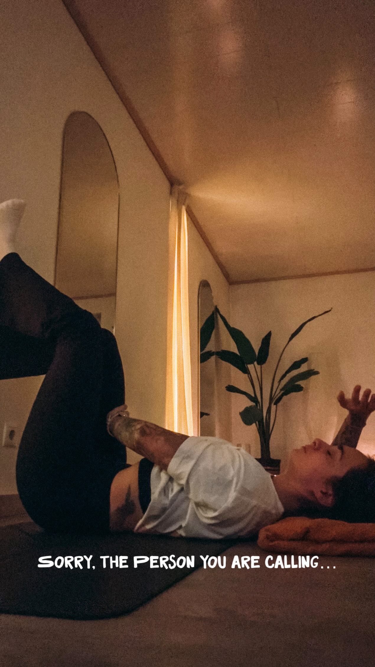 Prio muss sein 😂
Was tun wir nicht alles für den richtigen Winkel.
Da lass ich mich ja nicht aus der Ruhe bringen. 😂
@denise.madeleine.mueller