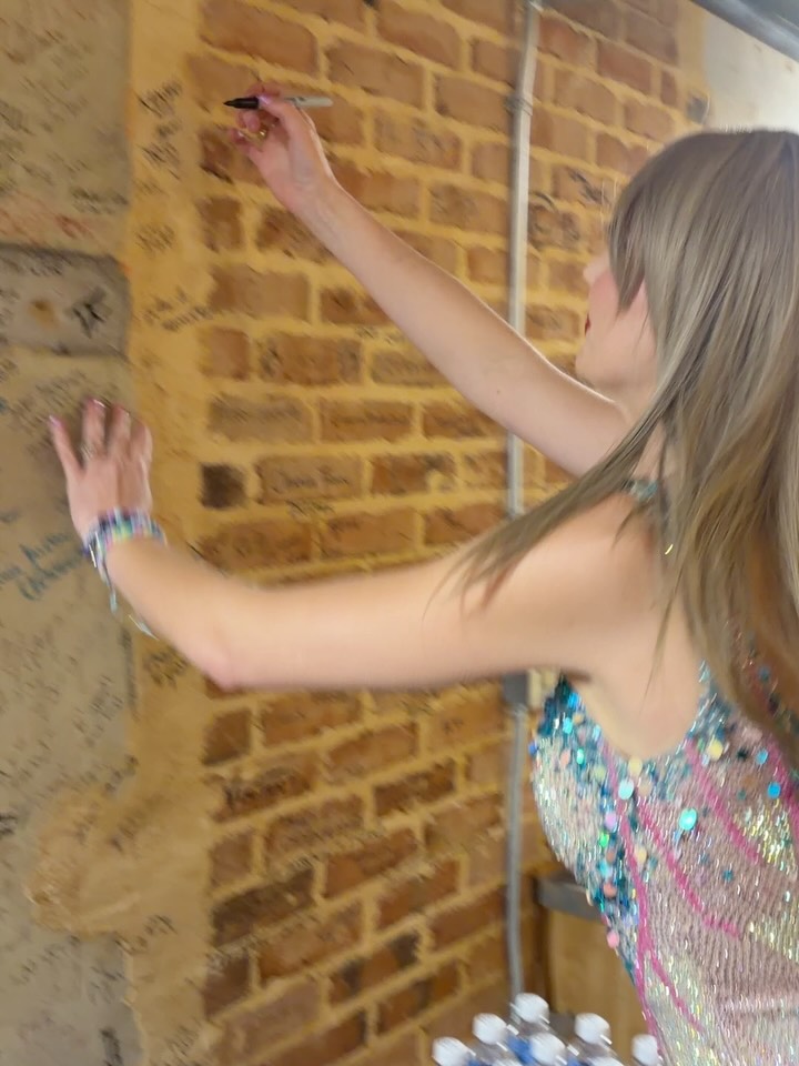 Such an honor to sign the wall at @nbyoperahouse where so many other INCREDIBLE talents have also signed. I signed next to where @deanatunes had signed because the month prior to our show I saw her play at the Newberry Opera House✨.
We love playing here and meeting all of our best Swiftie friends🤍
#taylorswift #newberryoperahouse #tributeshow #deanacarter #taylorswifttributeact
*Elizabeth as Taylor Music is an unofficial tribute to Taylor Swift and Taylor Swift’s music and is not endorsed by or in any way affiliated with TAS Rights Management, Taylor Swift, or their affiliated entities, and the event organizers have indemnified TAS Rights Management, Taylor Swift, or their affiliated entities against any and all claims relating to any injury, death, or other harm that could befall event attendees.*