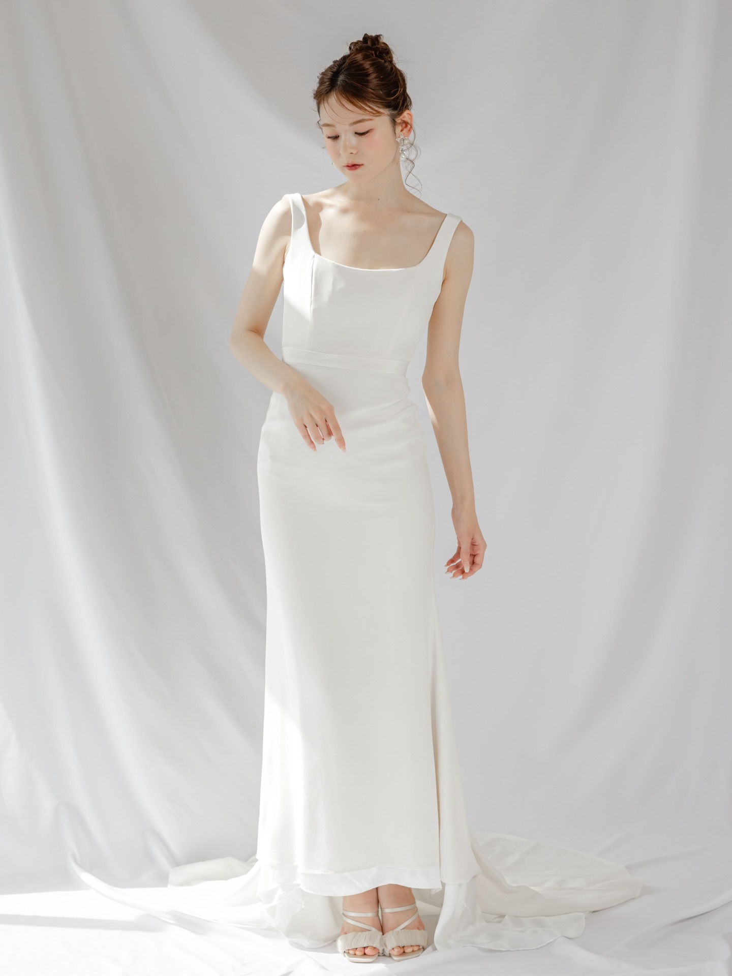 New arrival 𓆸
Colette / Alexandra Grecco
model
@bibi__.bell
フォトウェディングでのご利用は3ヶ月前から。挙式・パーティでのご利用は半年前からご予約可能です𓅩
ハイライトにてご利用方法をご案内しております。
ドレスをお探しの方はお気軽にお問い合せ下さいませ𓍯
❀ ❀ ❀
世界の花嫁様から愛される素晴らしいドレスをもっと気軽に、
リーズナブルに
We have collected wonderful wedding dresses from all over the world that are loved by brides all over the world.
We inherit the ethical beliefs of the bride and entrust
it to the next bride.
Sustainable choices for all brides.
We are rethinking the way clothes should be and the possibility
of new environmentally friendly and people-friendly services.
And respect all designers.
#インポートドレス #ドレスレンタル #レンタルドレス
#岡山ドレスショップ