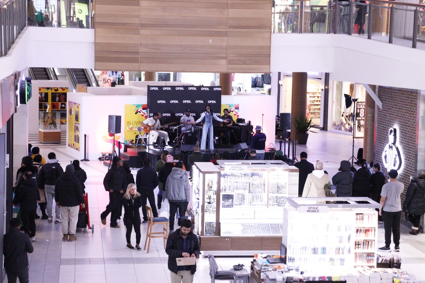 This SESSIONS was special !
Thank You to @theshopsatpcc for collaborating with us.
To see our musicians continue to work hard, and get more support from their own community felt amazing !
OPEN.Sessions is all for the Love of Music.
Real Passion. Real Talent. Live & IN LIVING COLOUR.