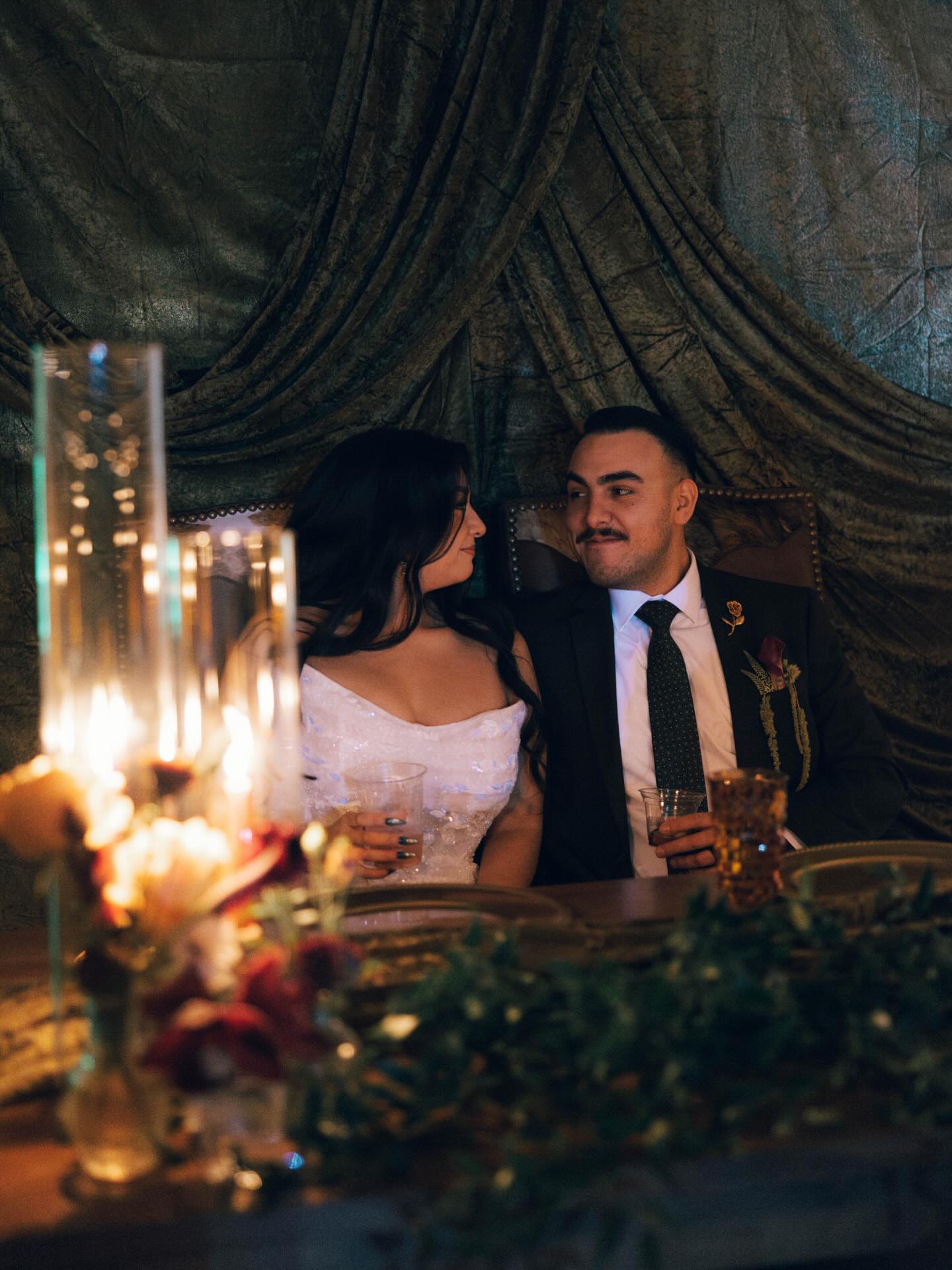 Every detail told a story🤍 From rich linens to candlelit textures, this table was designed to be felt, not just seen. A perfect blend of warmth, intention, and timeless romance.
With Team One Luxury we can transform your venue into your DREAM venue✨
Venue: @hiddengemofgruene
Planning: @teamoneluxuryevents
Floral and decor: @cathauscollective
Photographer: @412xphotography
Custom calico critters:@zuebies.creations
Audio guestbook: @afterthetone.co
#weddingplanner #weddinginspo #texasweddings #weddingdetails #receptiongoals