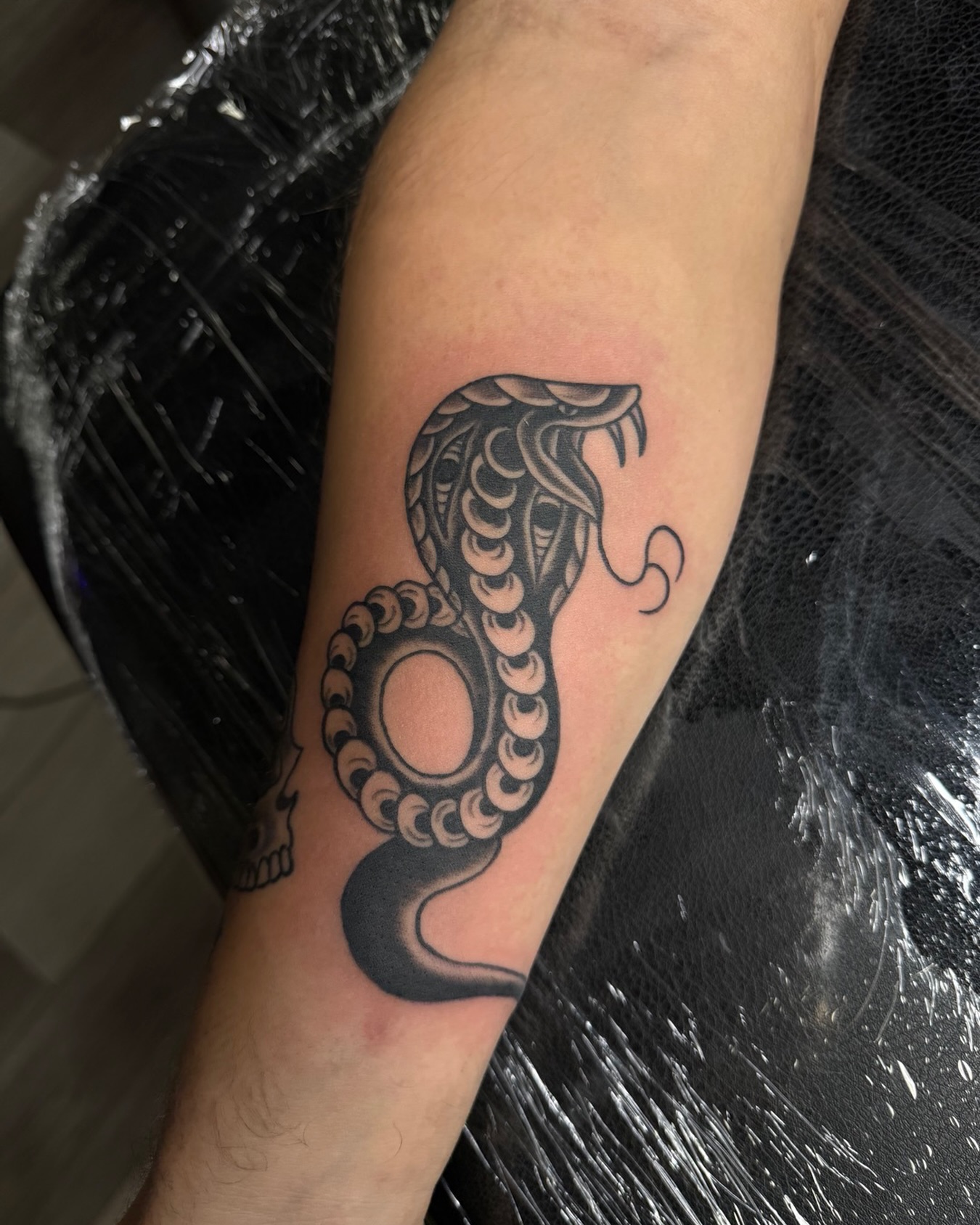 Slippery little snaaake by Ty
@tyhigginstattoo
To book with Ty
Request an appointment on our website
TitanTattooNashville@gmail.com