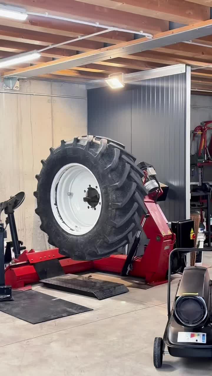 Traktorreifen ➡️
von Pneusenter GmbH
Verkauf✅
Montage✅
Service✅
infos unter:
📧 info@pneuscenter.com
📲3486966069 ☎️0472888048
www.pneuscenter.com
➡️jetzt Neu in Rodeneck Handwerkerzone Rienzstraße 21 👍
#traktorreifen #vredestein #lindnergeotrac #reifen #pneumatici