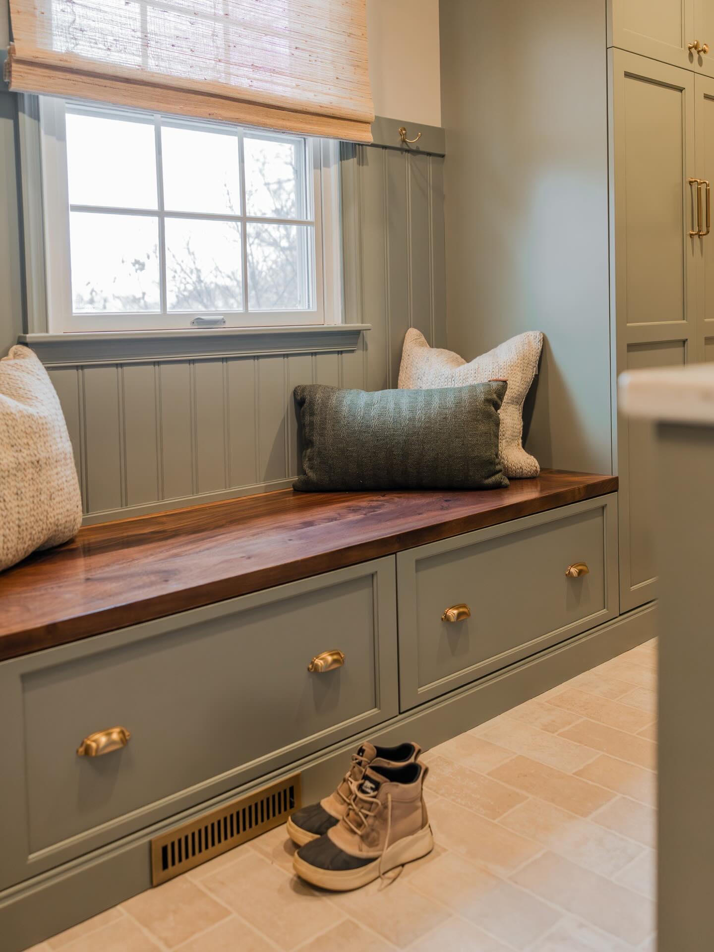 Maryland has been in a freeze-thaw cycle lately, and our mudrooms are truly earning their keep.
Snow boots one day, muddy rain boots the next… this hardworking space is built to handle it all while still feeling elevated and organized.
We can’t wait to share more of this recently completed space and all the thoughtful details that make everyday routines run a little smoother.
Design // @hillhousedesignmd
Photo // @jlp_yourstory
#MudroomDesign #marylandinteriordesigner #LuxuryInteriors #FunctionalDesign #mudroominspiration