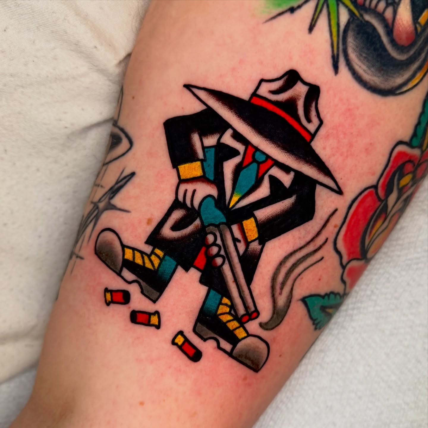 Mah-fia sh*t for @consiglio_art - thanks man! Would love to do more bold and bright traditional tattoos - book your appointment on my website: link in bio! #asheville #ashevilletattoo #ashevilletattooartist #westasheville