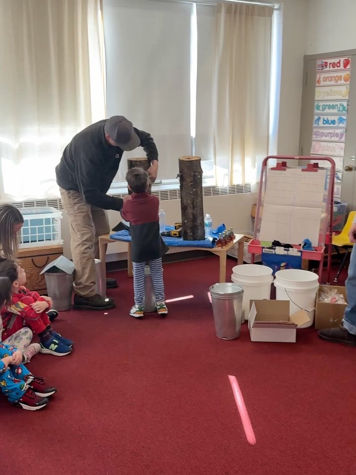 Pajama and pancake day was a hit complete with a lesson on how to tap a maple tree and all the maple syrup goodies you could imagine. 🍁❤️🥞 Thank you @hillaryflood and Joe!