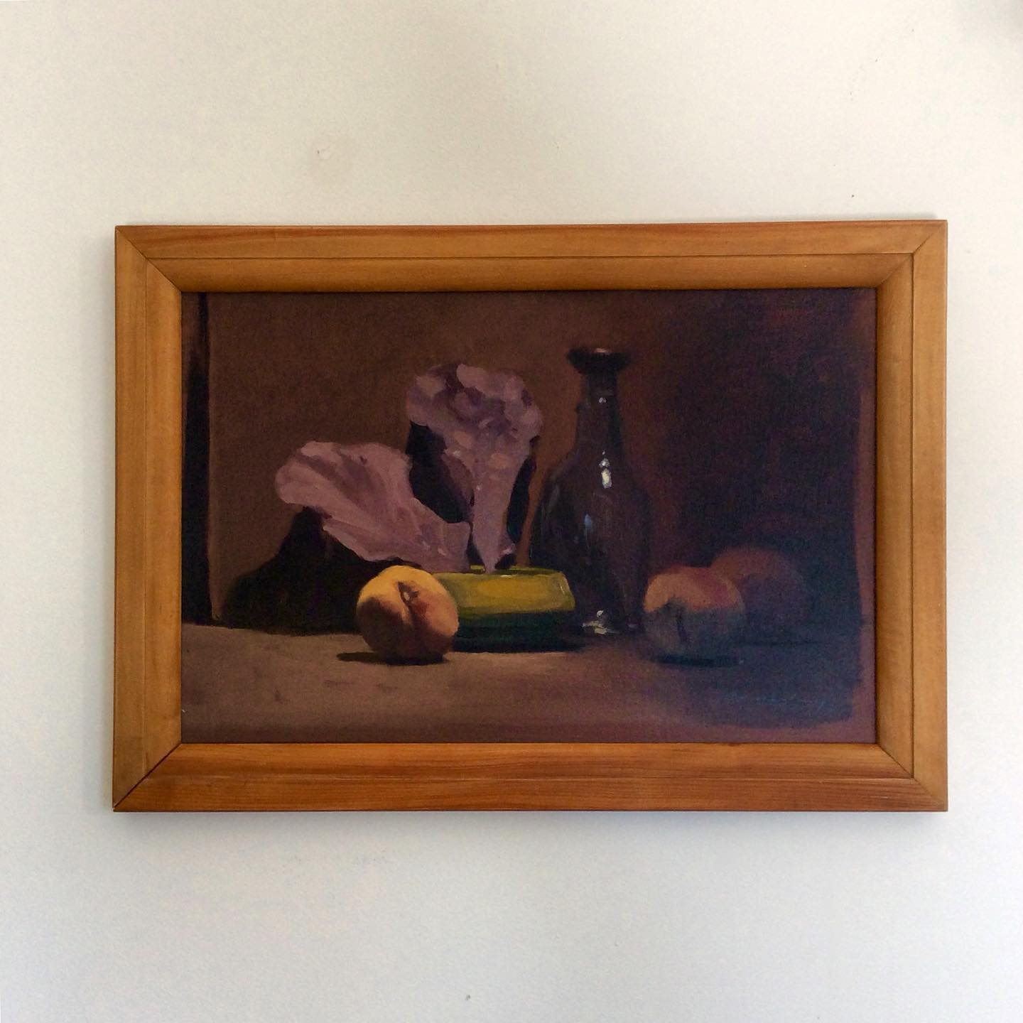 Older still life from 2016 finally found a frame #stilllife #stilllifepainting #oiloncanvas #oilpainting #traditionalartist #traditionalart #classicalart