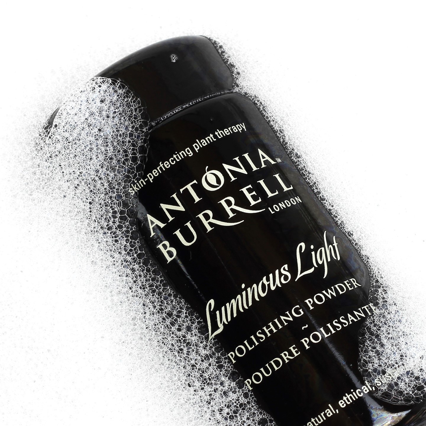 LUMINATING SKINCARE
Darker skin tones have shorter shedding cycles in comparison to lighter tones. Frequent gentle exfoliation using the Luminous Light Powder will reveal brightened, glowing skin, whilst purifying pores and minimising uneven texture.
This uniquely luxurious exfoliating powder transforms into a rich foam, leaving the skin porcelain-smooth without irritations (unlike most brand’s products that do not consider the needs of darker skin).
Gentle enough to use everyday, DM us today to purchase your Luminous Light Powder.
#ABskin #ABskinsolutions #luminousskin #glowingskin #blackskin #inclusiveskincare