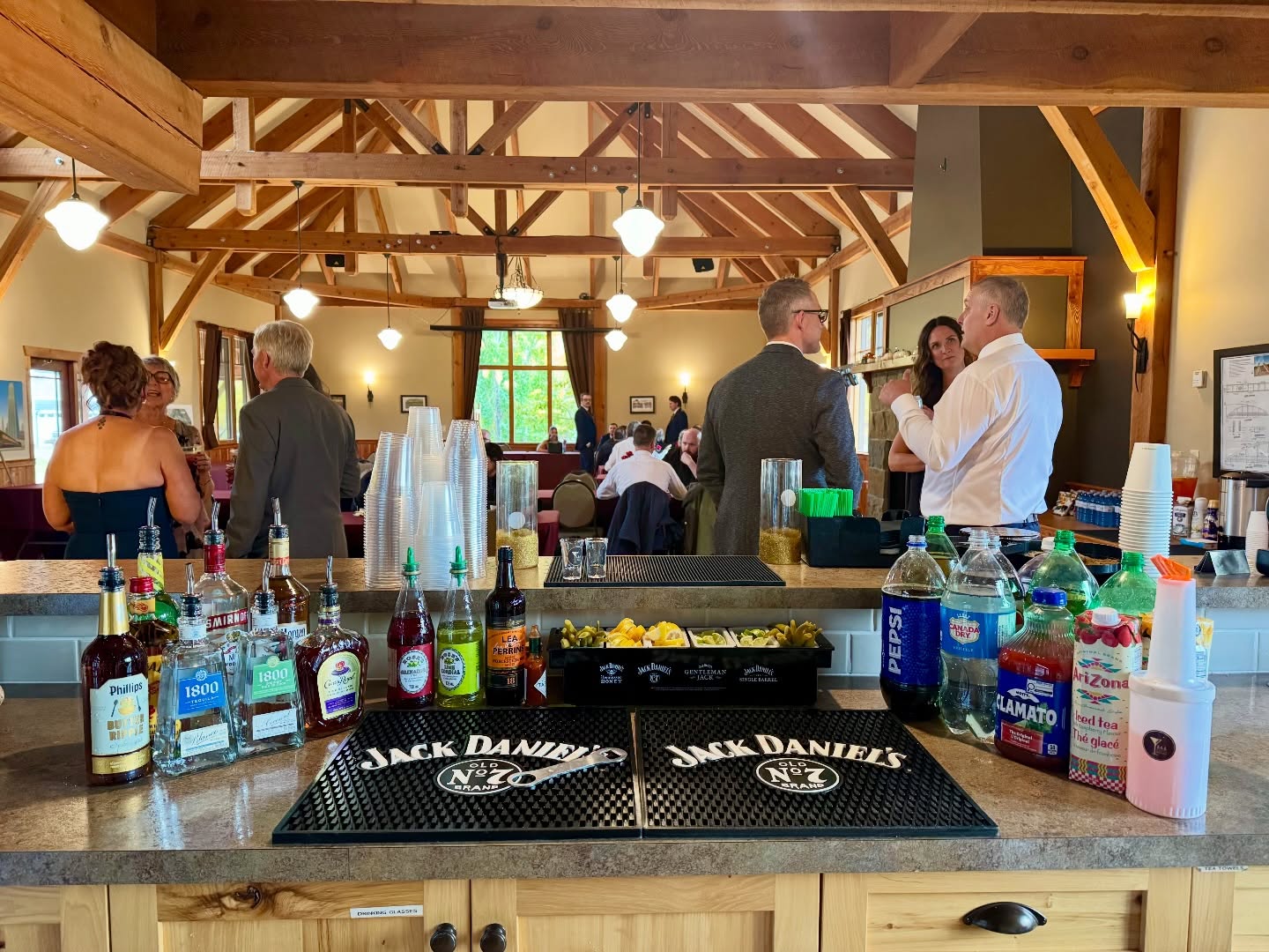 #aaamobilebartending #barsetup #weddingbartender