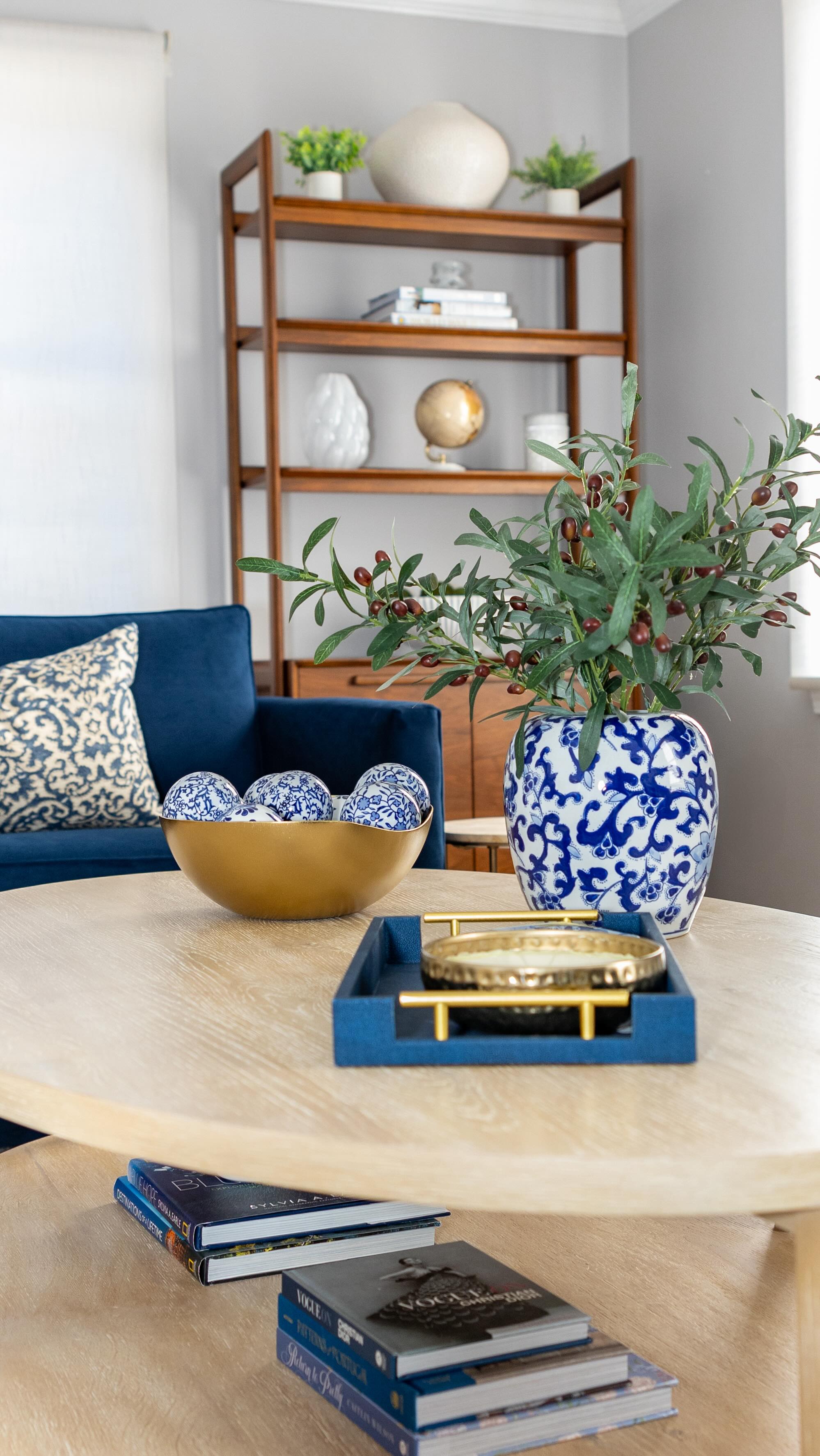 Does your living room feel off but you don’t know why? It’s probably this…👇
Pushing furniture against the walls makes the room disconnected and the furniture look like lost islands.
Instead, anchor your furniture with a properly sized rug to create a balanced room.
If you’re updating your home, follow for practical design advice or DM “Living Room” for help
#interiordesigntips #homedesigntips #designadvice #styledspaces #functionaldesign