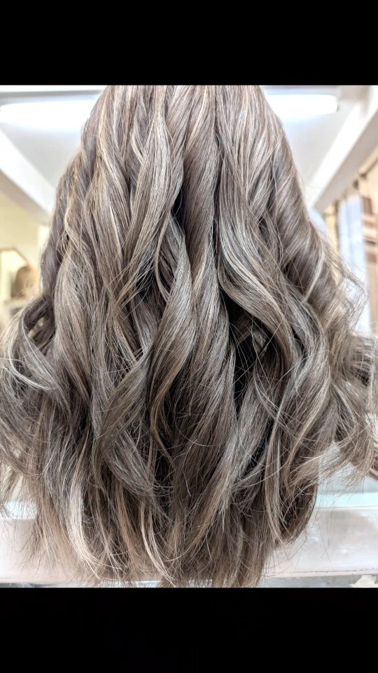 Slightly obsessed so had to post 📯🔥
.
.
.
.
.
.
#wig #lacewigs #hairstyle #hairmodel #hairinspo