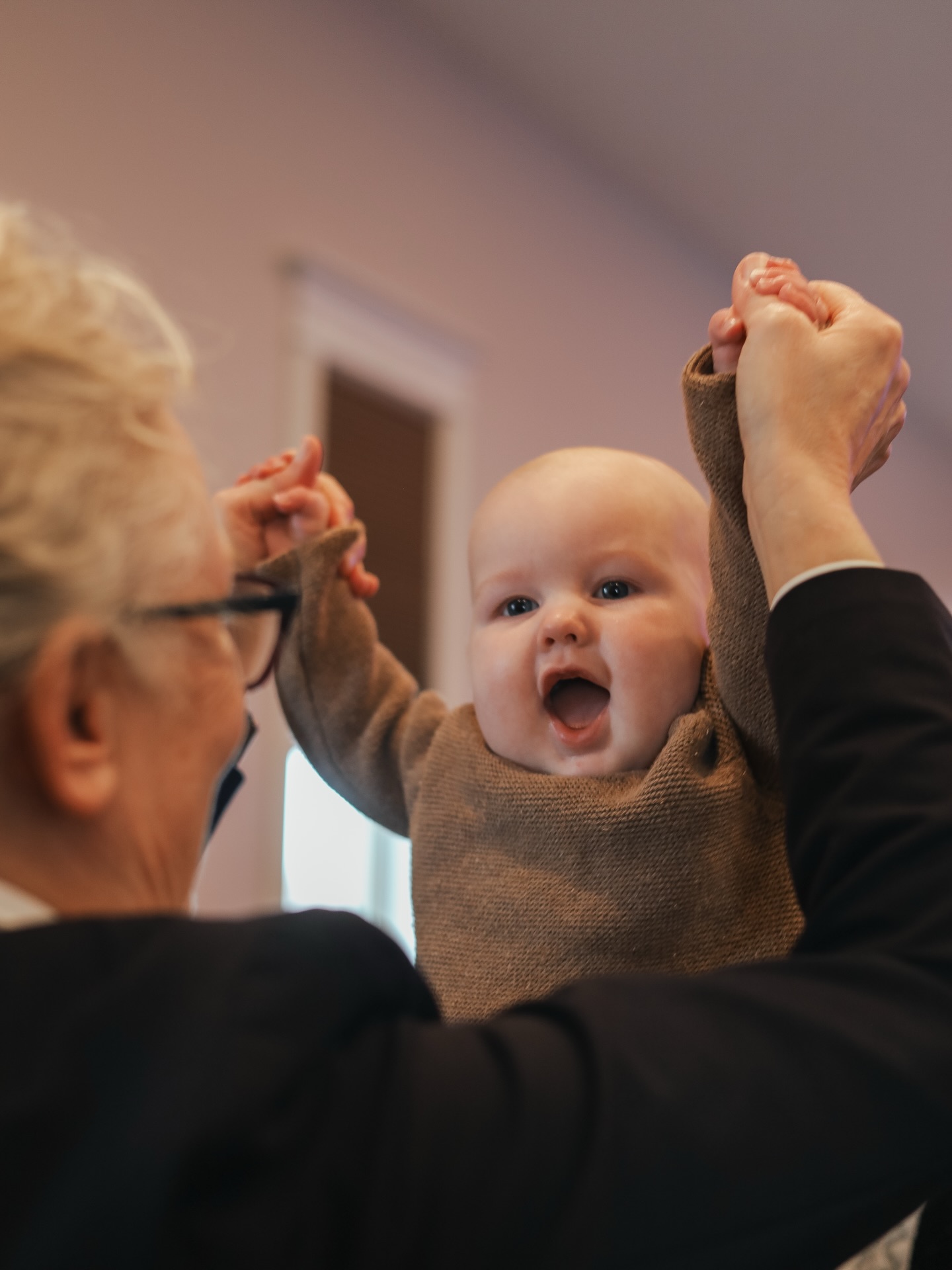 Little hands lifted high 🙌
Join us for MDWK service as we worship, learn, and lift our praise together — from the youngest to the oldest.
⌚️ Service Time — 6:00 PM
📍3563 E. Hwy 80
Russell Springs, KY 42642