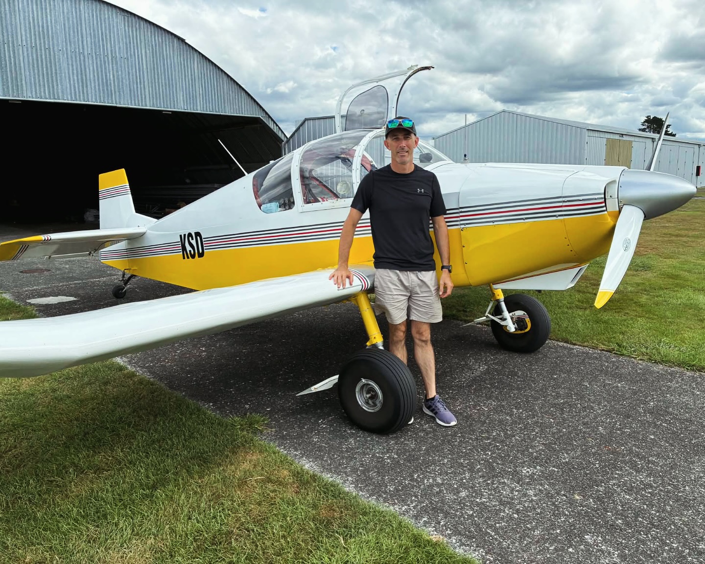 Final steps in Regan’s Jodel D 11 type rating today, crosswind circuits on the sealed runway at Hamilton.
After 65 hours PPL training in our Supercub BQV, PPL flight test and 5 1/2 hours in his Jodel D11, Regan is ready to take his aeroplane to its new home base at Parakai, north of Auckland. Enjoy the hour building Regan 🛩️
#aircraftowner #jodeld11 #ppl #tailwheeltraining #typerating