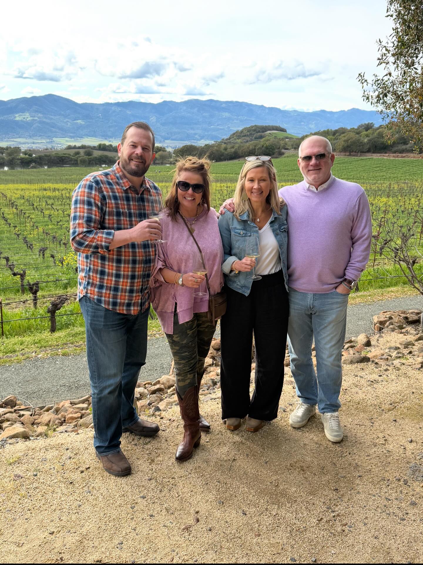 Had a great time with you guys! So nice to see you all again!🍇🍇🍷