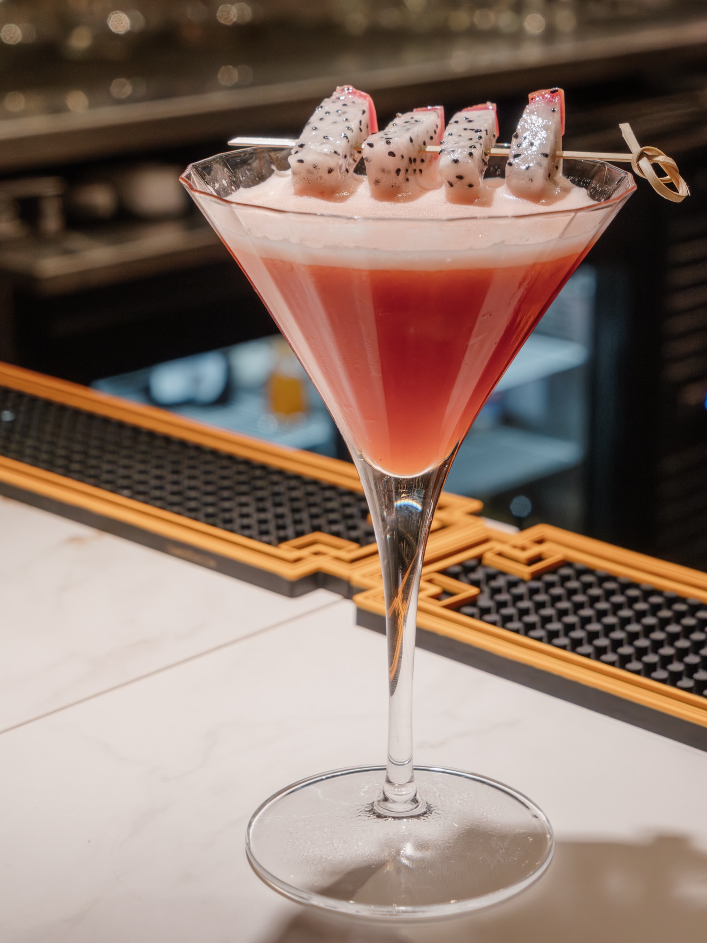 An evening at Salute Ristorante begins with a cocktail.
Delicate. Balanced. Beautifully composed.
Join us at @salutepalmbeach and let the night unfold, one elegant sip at a time.
•••
#salutepalmbeach #palmbeachfl #palmbeachdining #italianelegance