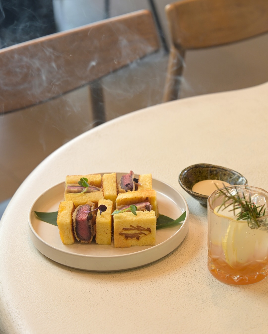 For the love of details.
From the sear to the sauce, this steak sando is all about texture, flavor, and balance. Perfect for an evening snack.
#miyabisushi #dubaifood #japanesefood #dubaifoodie