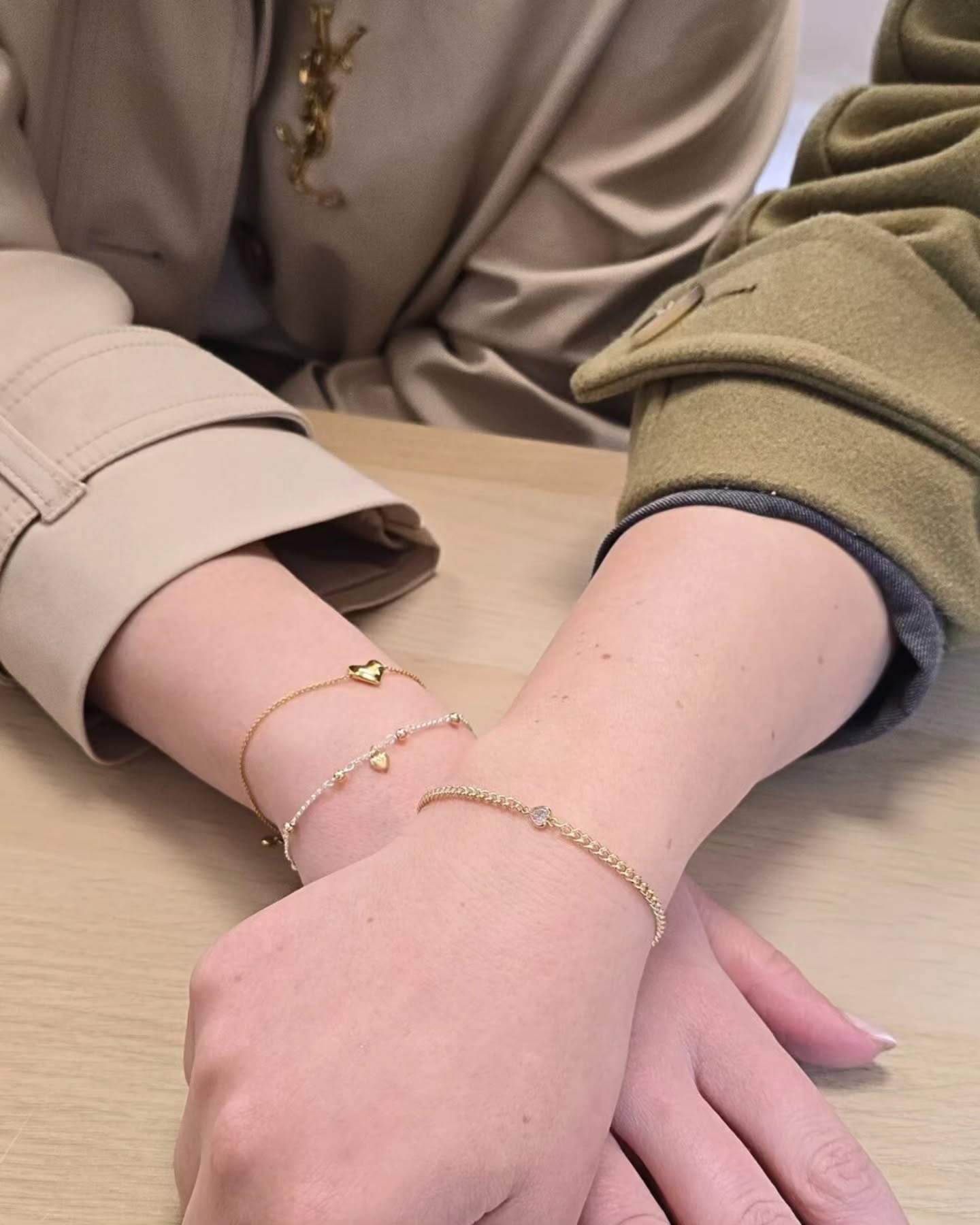 Gorgeous girlys get gorgeous matching bracelets together 💘🔗.
Don't forget, there's only 1 week left to get your free charm when you book in with 2 or more people!
All you need to is 👇
✨️ Tap the link in our bio.
✨️ Go to our online booking.
✨️ Book welded bracelets, anklets or rings for 2+ people.
✨️ You'll be able to choose from our huge selection of charms & get your first 1 completely free!
📍Jemma Elizabeth Beauty, Hartshill.
🔗 Offer ends on 28th Feb.
#PermanentJewellery #stokeontrent #Staffordshire