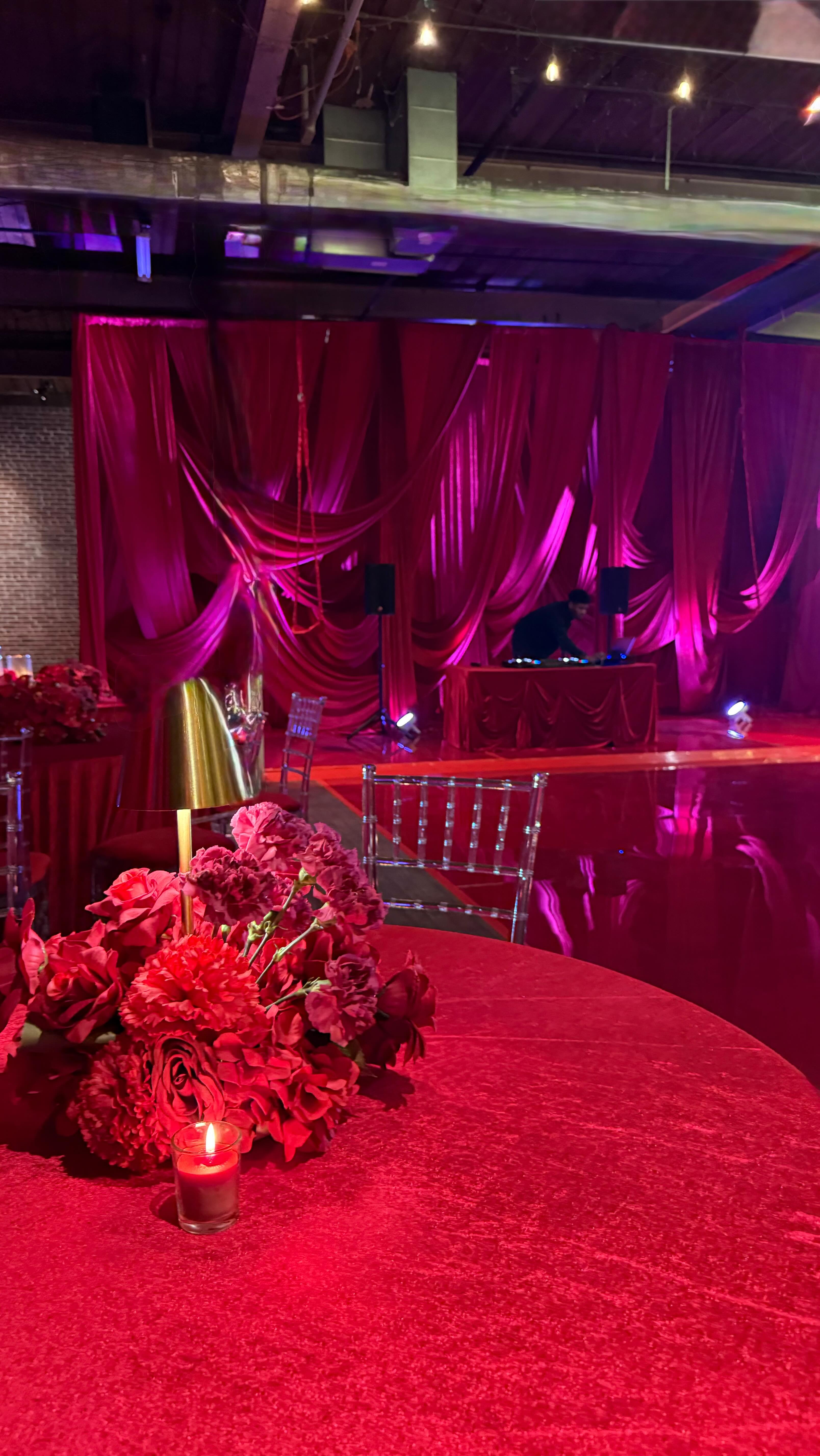 Special thanks to my beautiful and talented client @briharmonnow for trusting me and my team to create magic for you. Happy Birthday Again ❤️
Client - @briharmonnow
Venue - @ambientplus.studio
Event Producer - @toriwilliamsevents
Drape Backdrop - @somethingsweet42 @divinecelebrationsatl
Room Draping - @coastaleventsatlanta
Balloon Decor - @getpoppin.atl
Cake- @thevelvet_bite
Pics - @freddyophotos @freddyopics
Video - @delaurian
#toriwilliamsevents #luxuryevents #luxurydecor #30thbirthday #briannaharmon