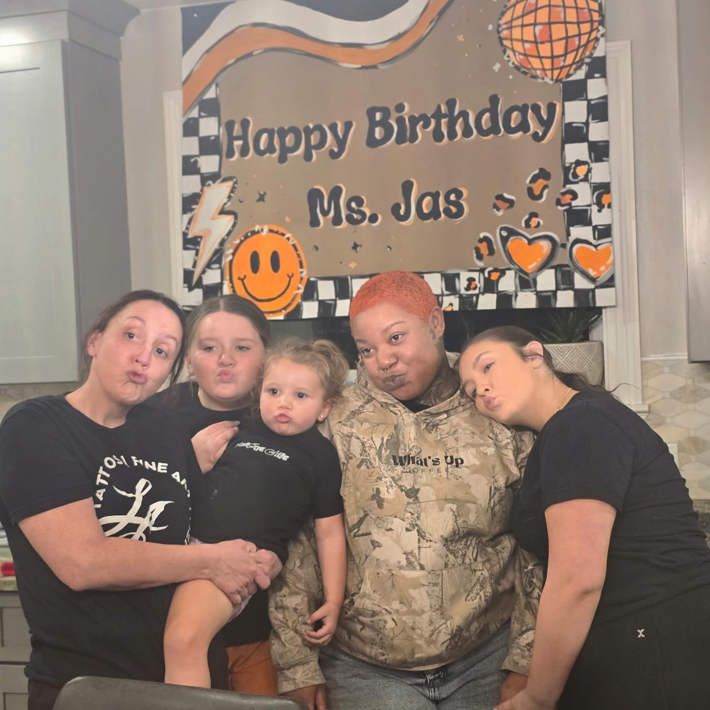 Aquarius Season has come to an end, but I am still feeling all the love! S/O to my bestie for always making me feel special!🎉♒️✨🧡