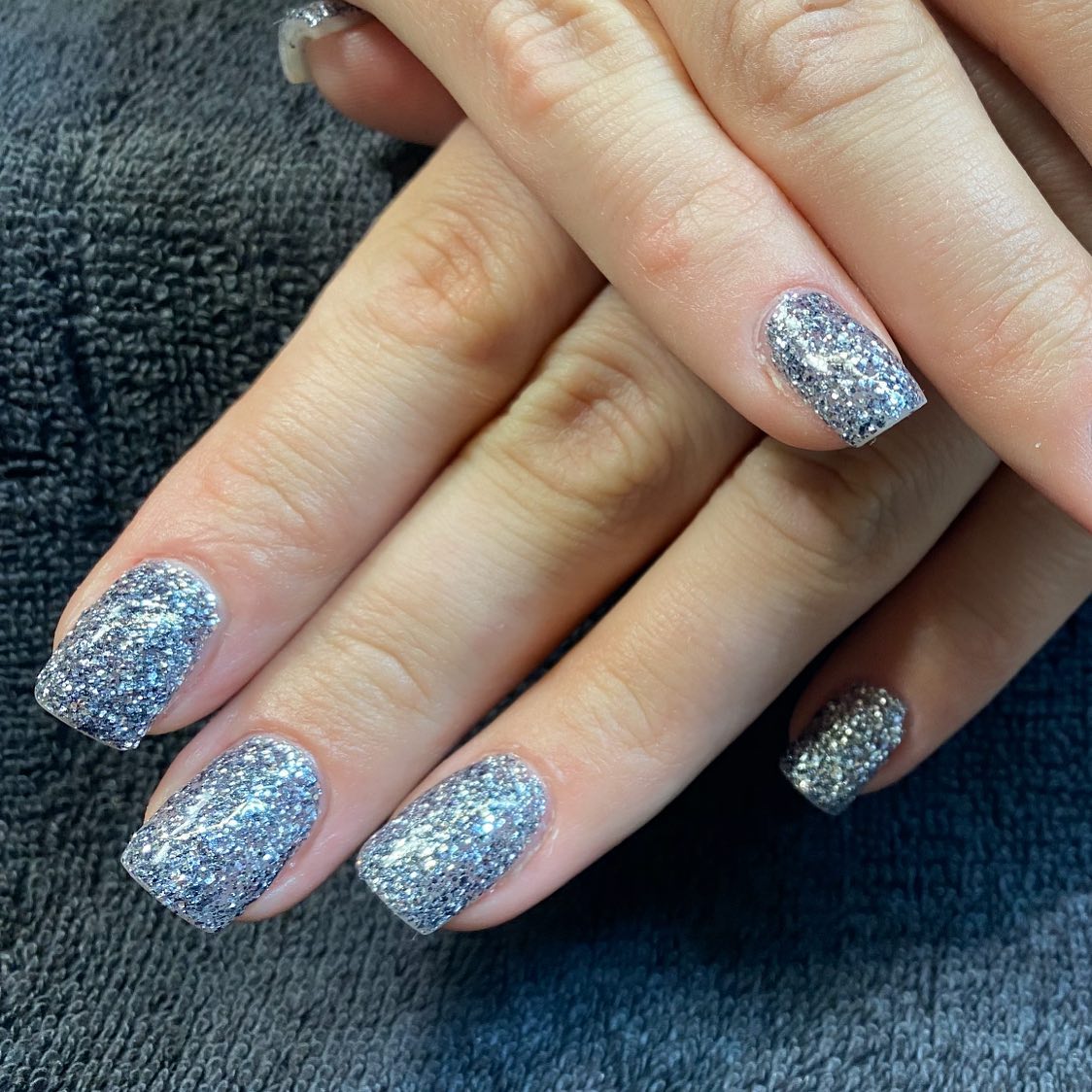 #glitternails #nails #nailart #beautysalon