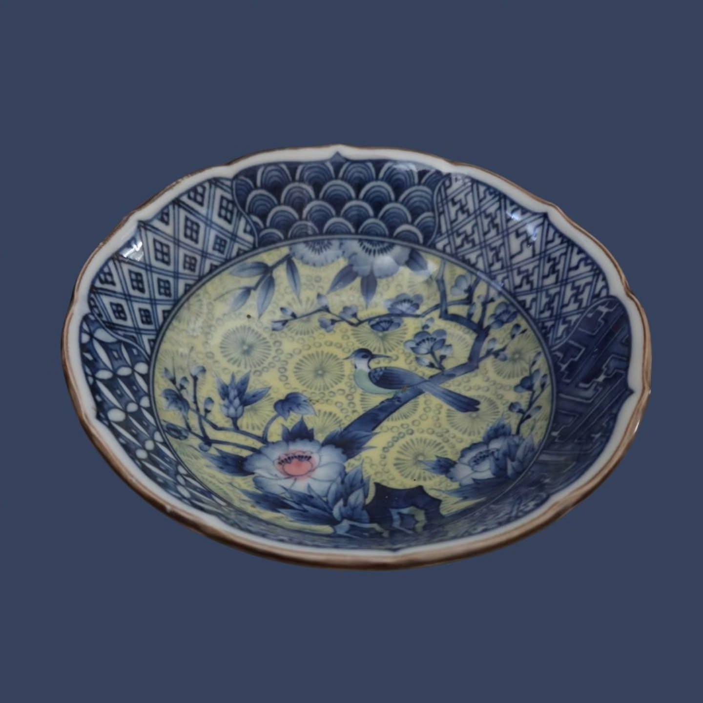 Vintage Japanese Arita Style Bowl, Yellow Ground Bird Porcelain, Blue & White Kutani Style Dish, Scalloped Rim Decorative Bowl Japan WAS £32 NOW £26 #Objetdart #stufftoyouandme