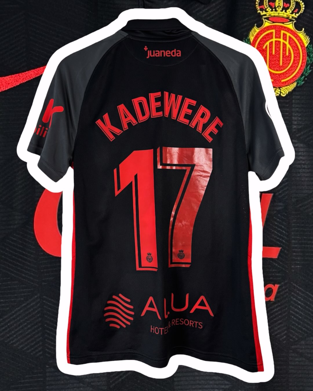 🔴⚫️ RCD Mallorca ⚫️🔴
📅 January 4, 2023
⚔️ Pontevedra CF vs RCD Mallorca
🇪🇸 Copa del Rey – Round of 32
🏟️ Estadio Municipal de Pasarón
This shirt was worn by Toni Kadewere at Estadio Municipal de Pasarón. Final score: 0–2. ✅
Professional. Focused. Through to the next round. 🏆
From a cup night where anything can happen to the nccollectie. ✨
#spain #mallorca #matchworn #collection #futbol