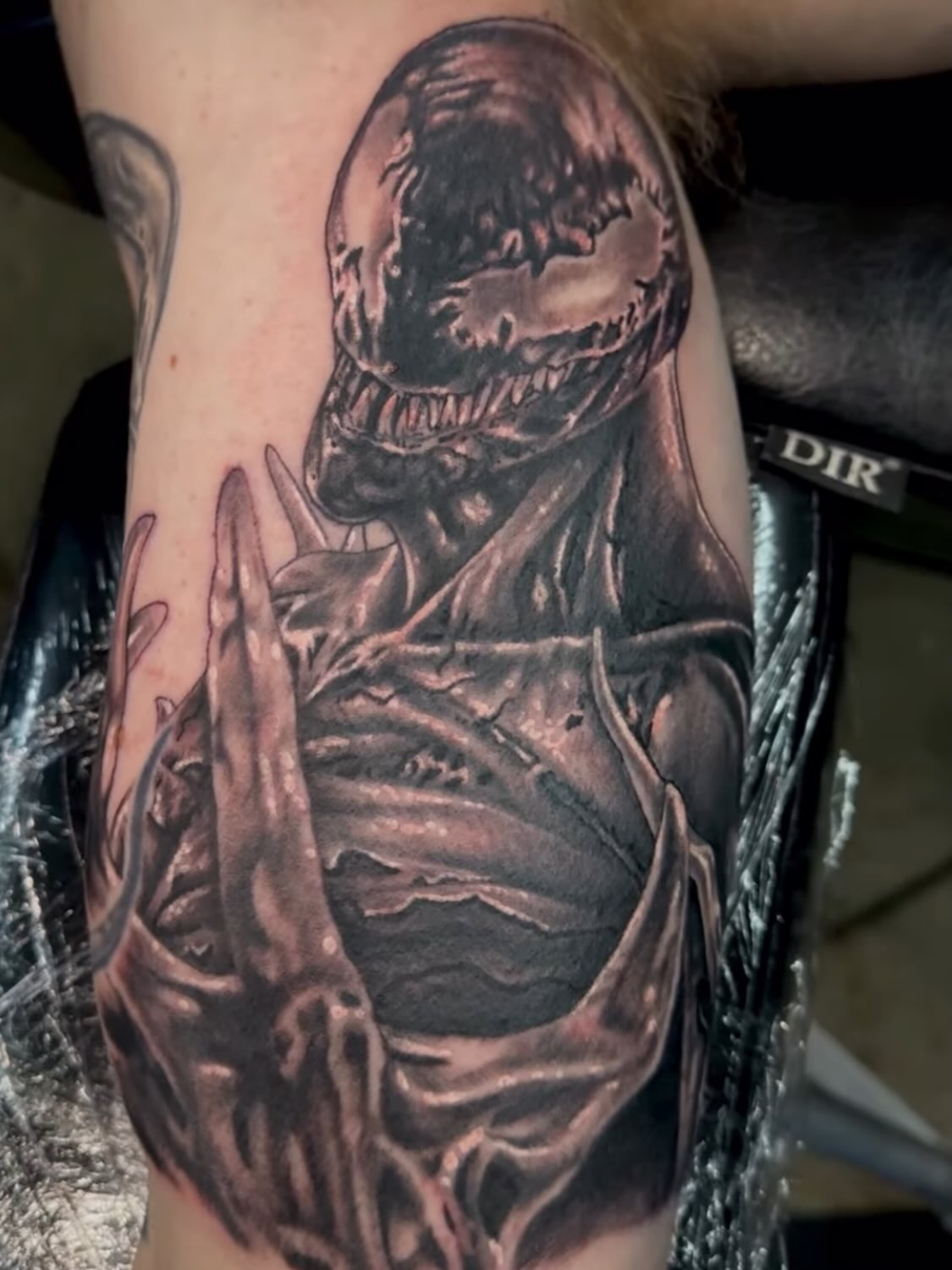 Help us welcome our newest artist, Jake Harmon, to Ironwood Ink!
@pyramidofink
Jake is incredibly talented and we’re stoked to have him creating awesome work in the shop.
Starting 3/3, check out his Instagram, swing by the shop to say hi, book some time, and show him some love!
