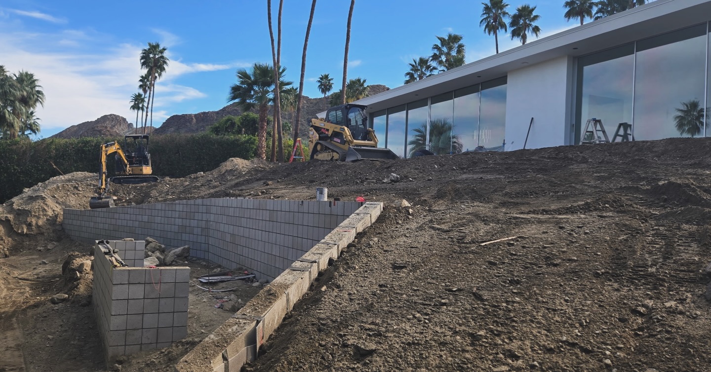 This project called for cutting, shaping, and compacting the slope to ensure long-term stability, proper drainage, and a solid finish. No shortcuts — moisture conditioning, lift by lift compaction, and tight grade control to get it done right the first time.
A properly compacted slope isn’t just about how it looks — it’s about preventing erosion, settlement, and future failure.
Built solid. Built to last.